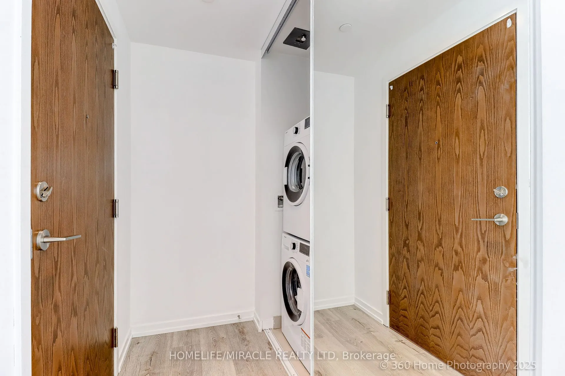 7890 Jane Street, #4202