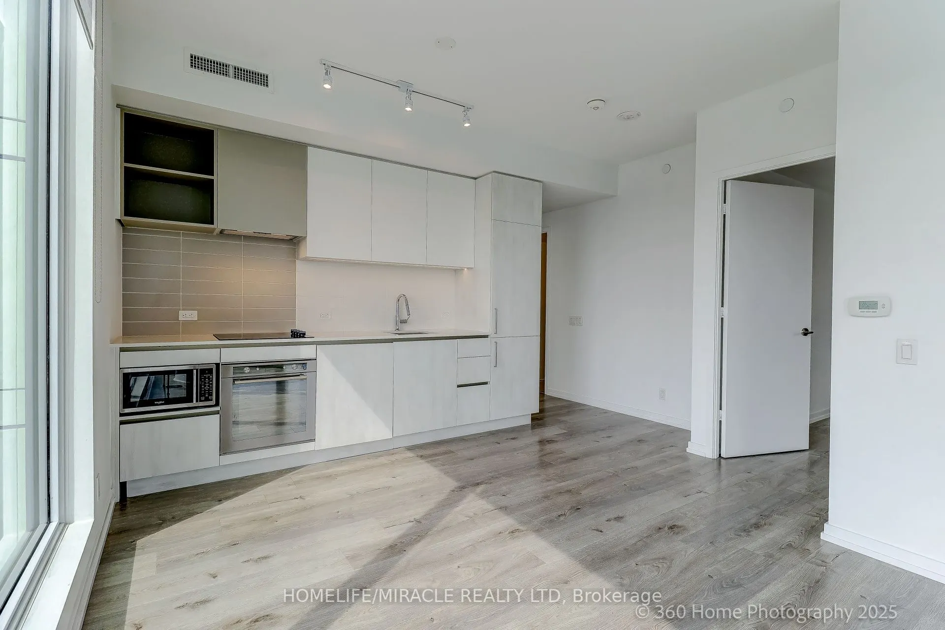 7890 Jane Street, #4202