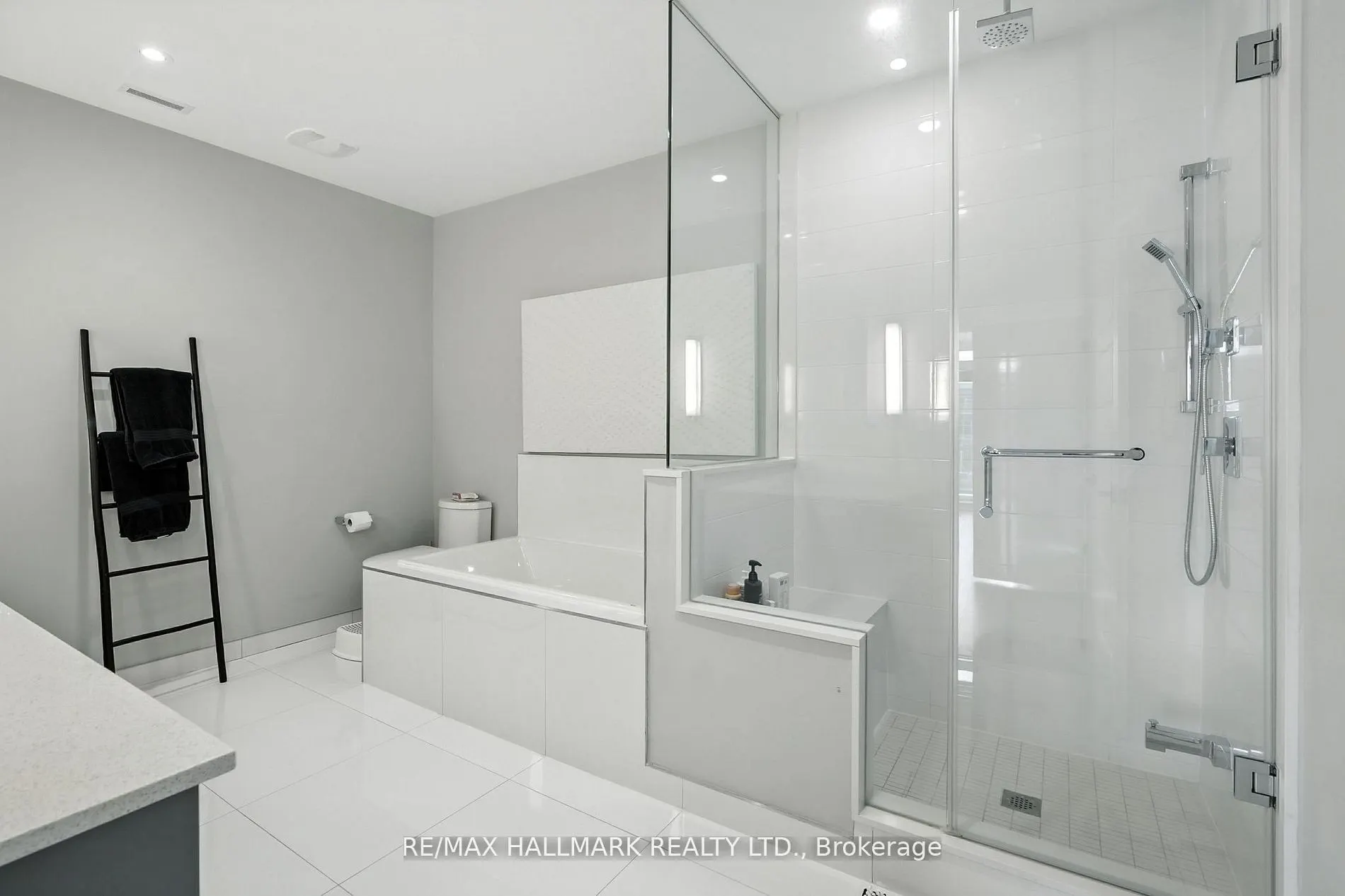 3658 Ferretti Court E