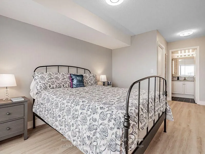 18 Harding Boulevard, #709