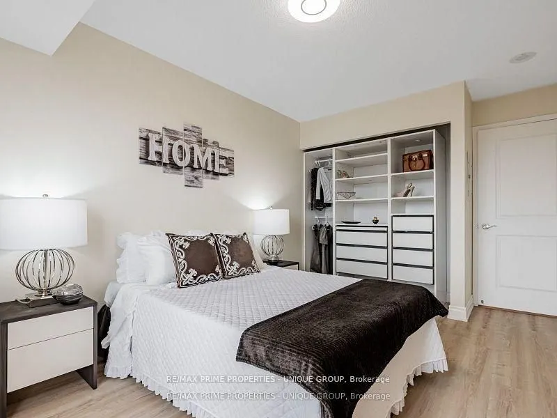 18 Harding Boulevard, #709