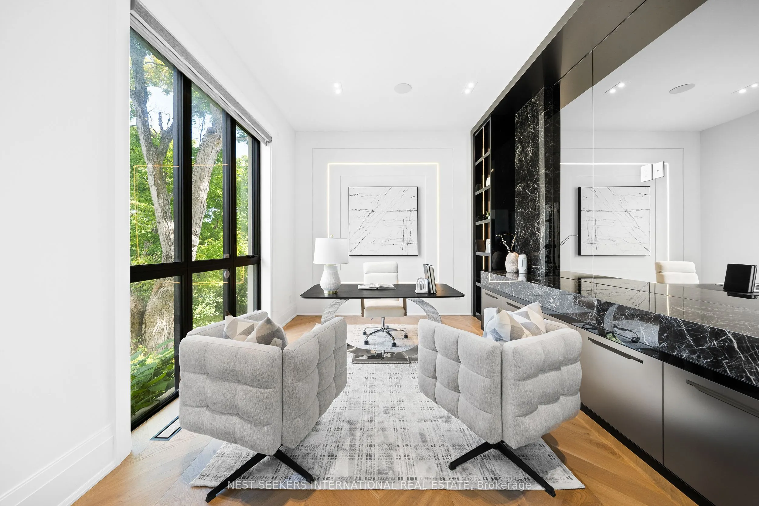 36 Waymar Heights Boulevard