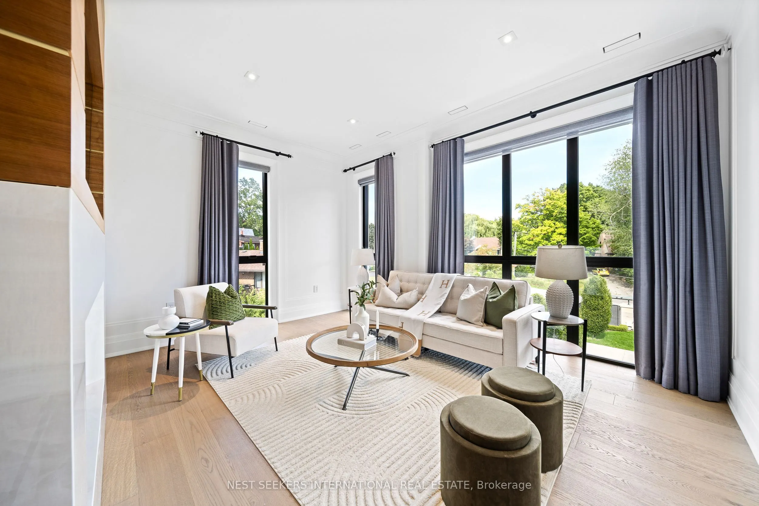 36 Waymar Heights Boulevard