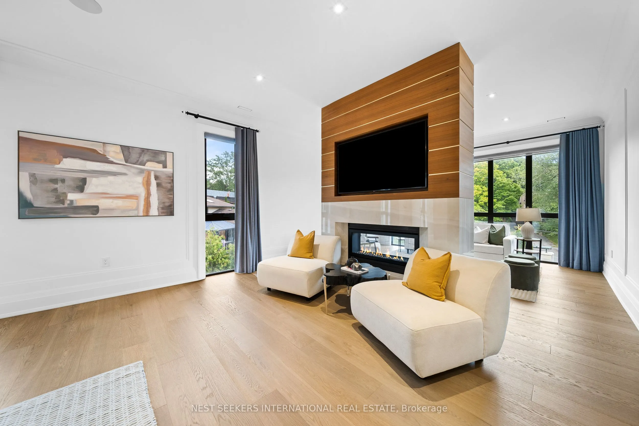 36 Waymar Heights Boulevard