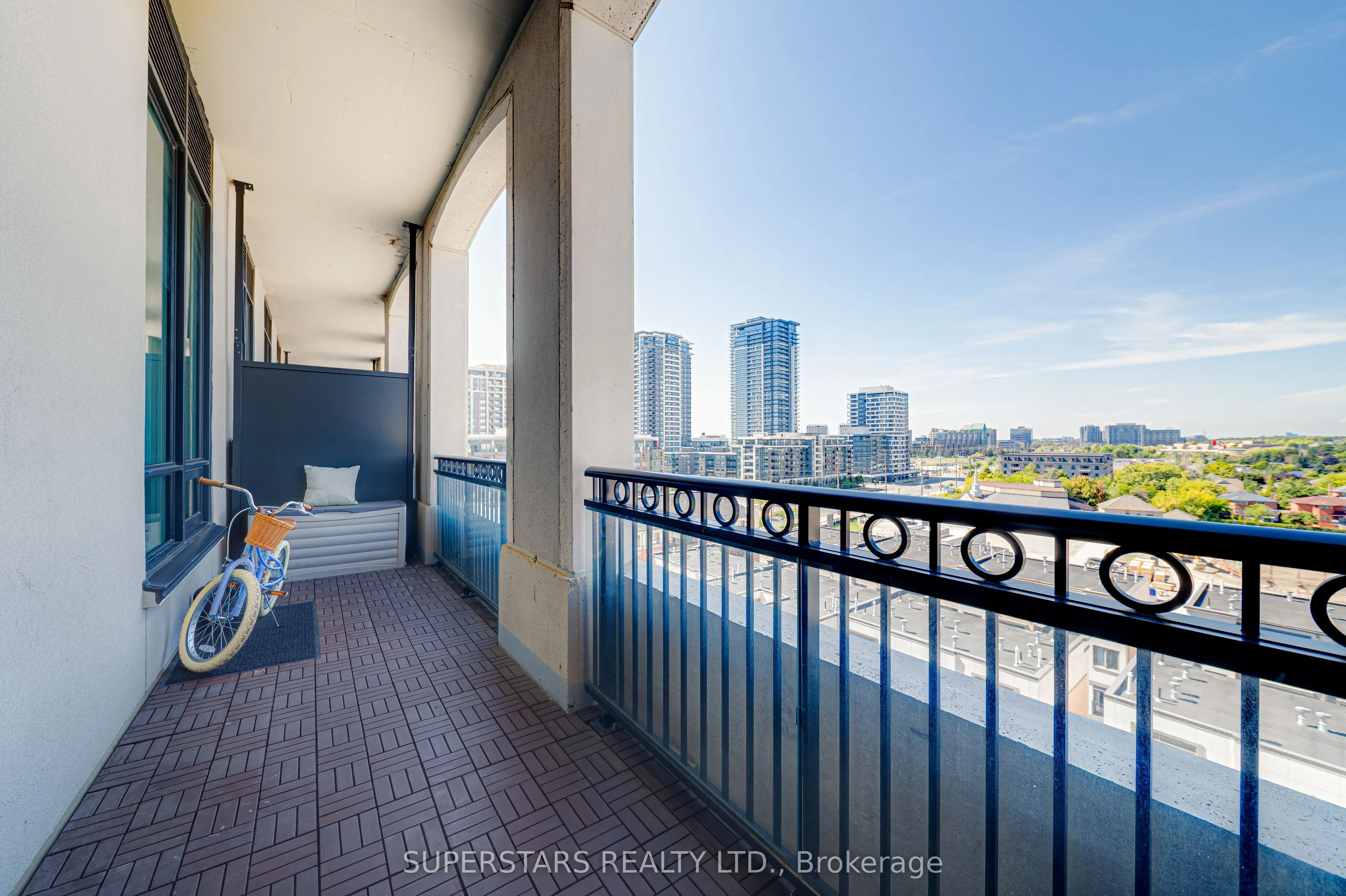 268 Buchanan Drive, #916W
