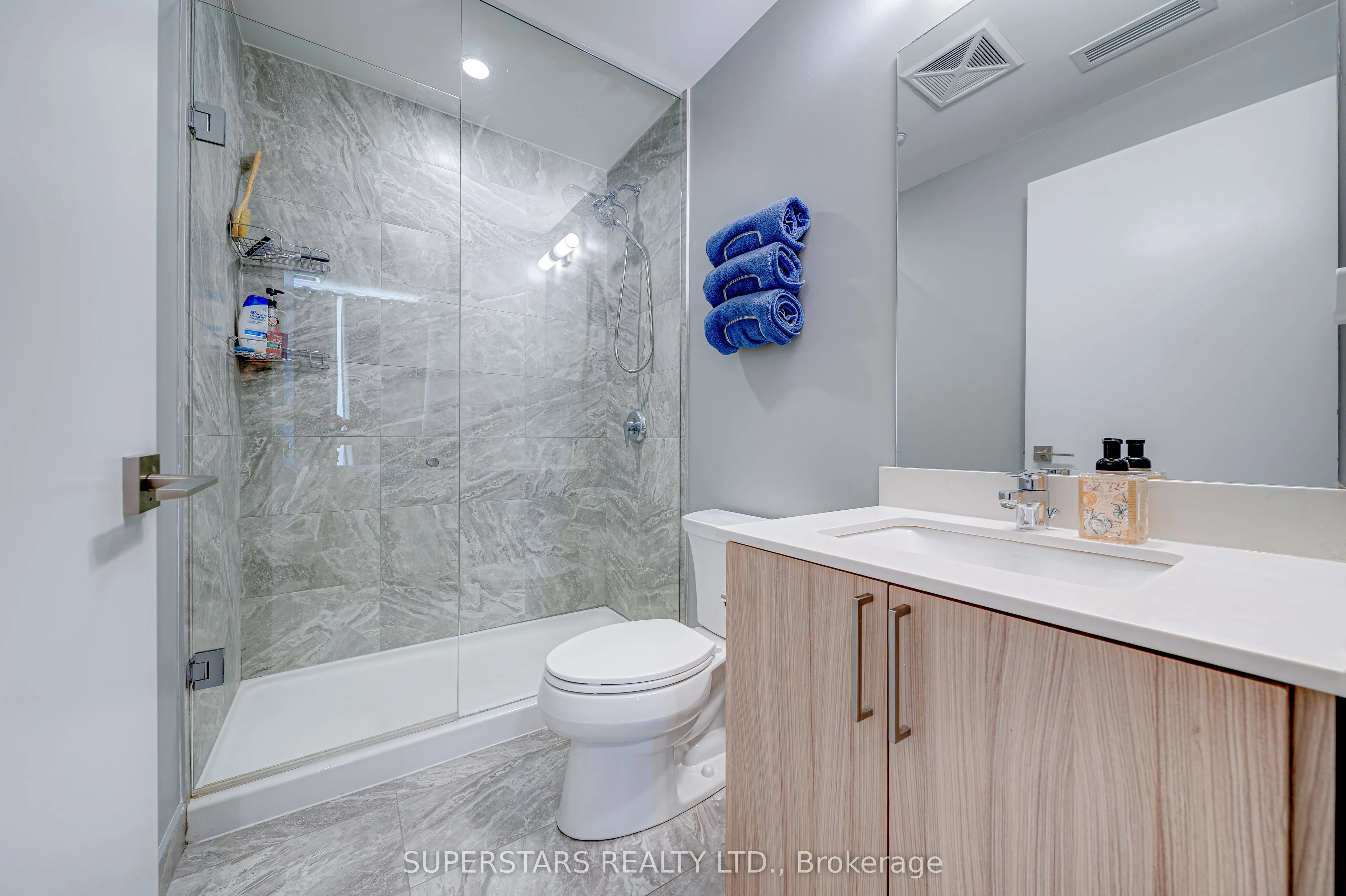 268 Buchanan Drive, #916W