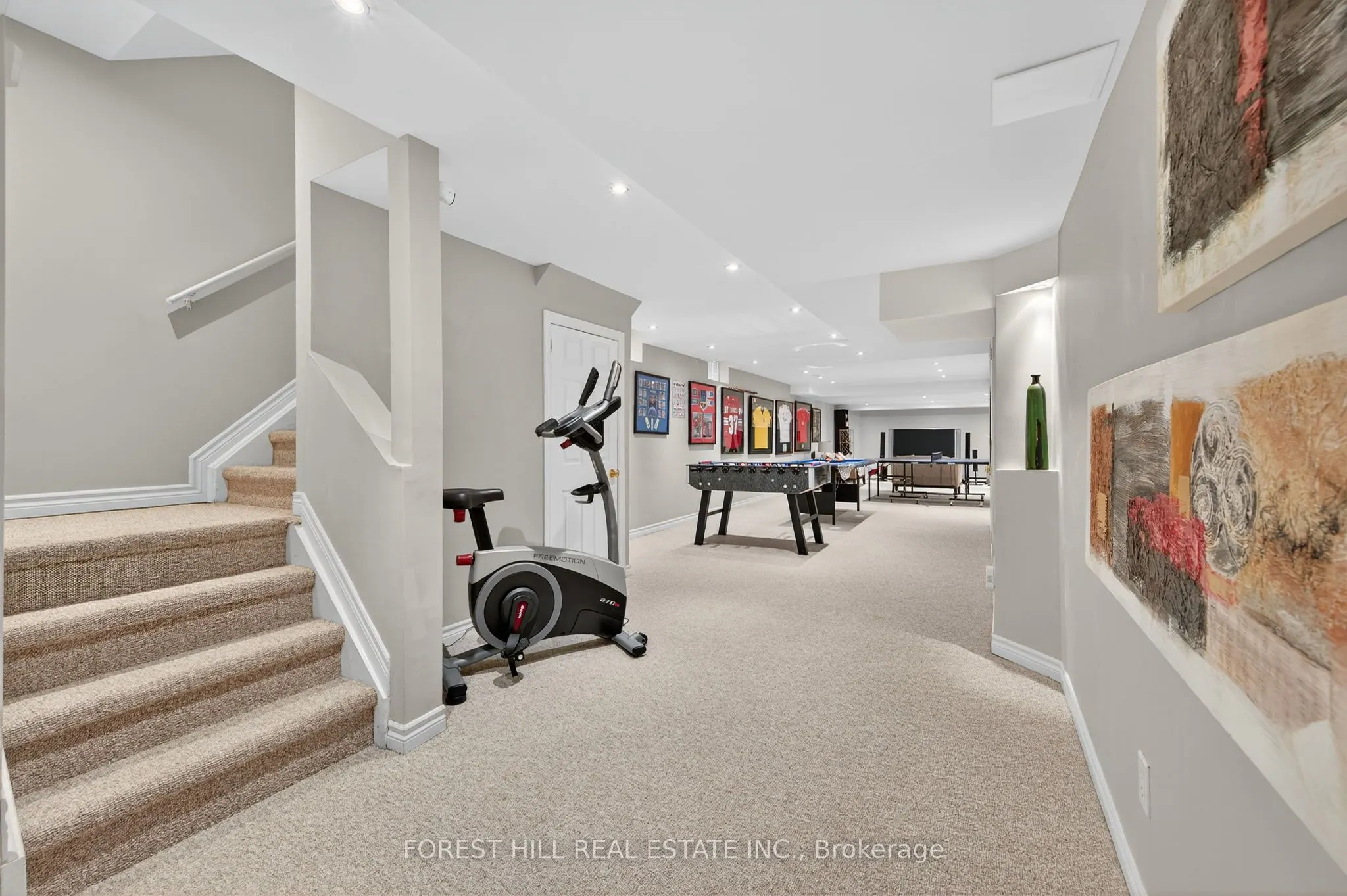 271 Autumn Hill Boulevard