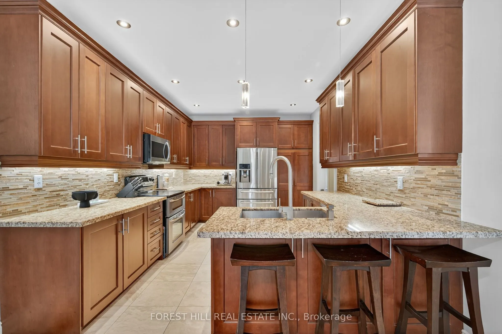 271 Autumn Hill Boulevard