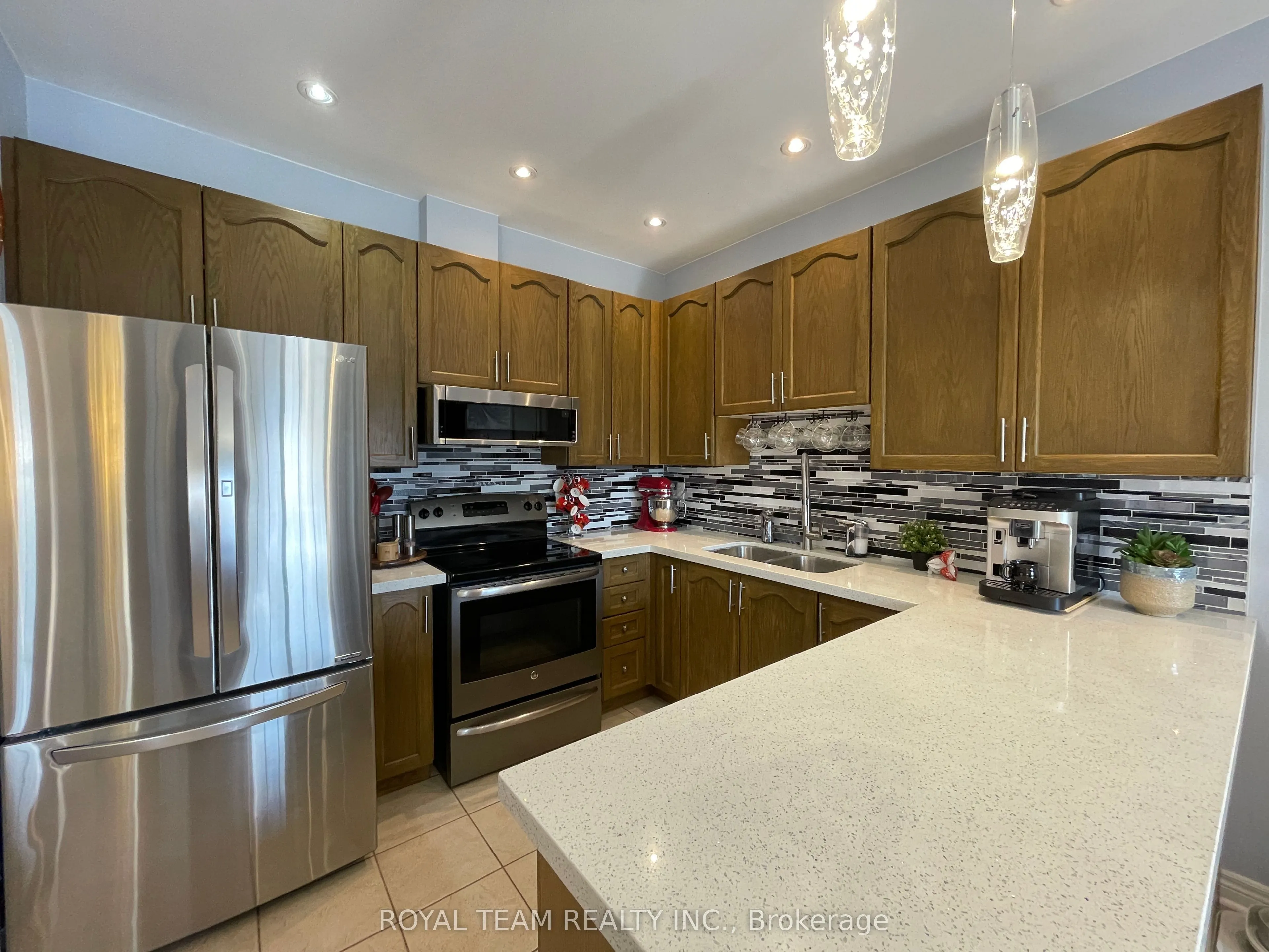 66 Canyon Gate Crescent