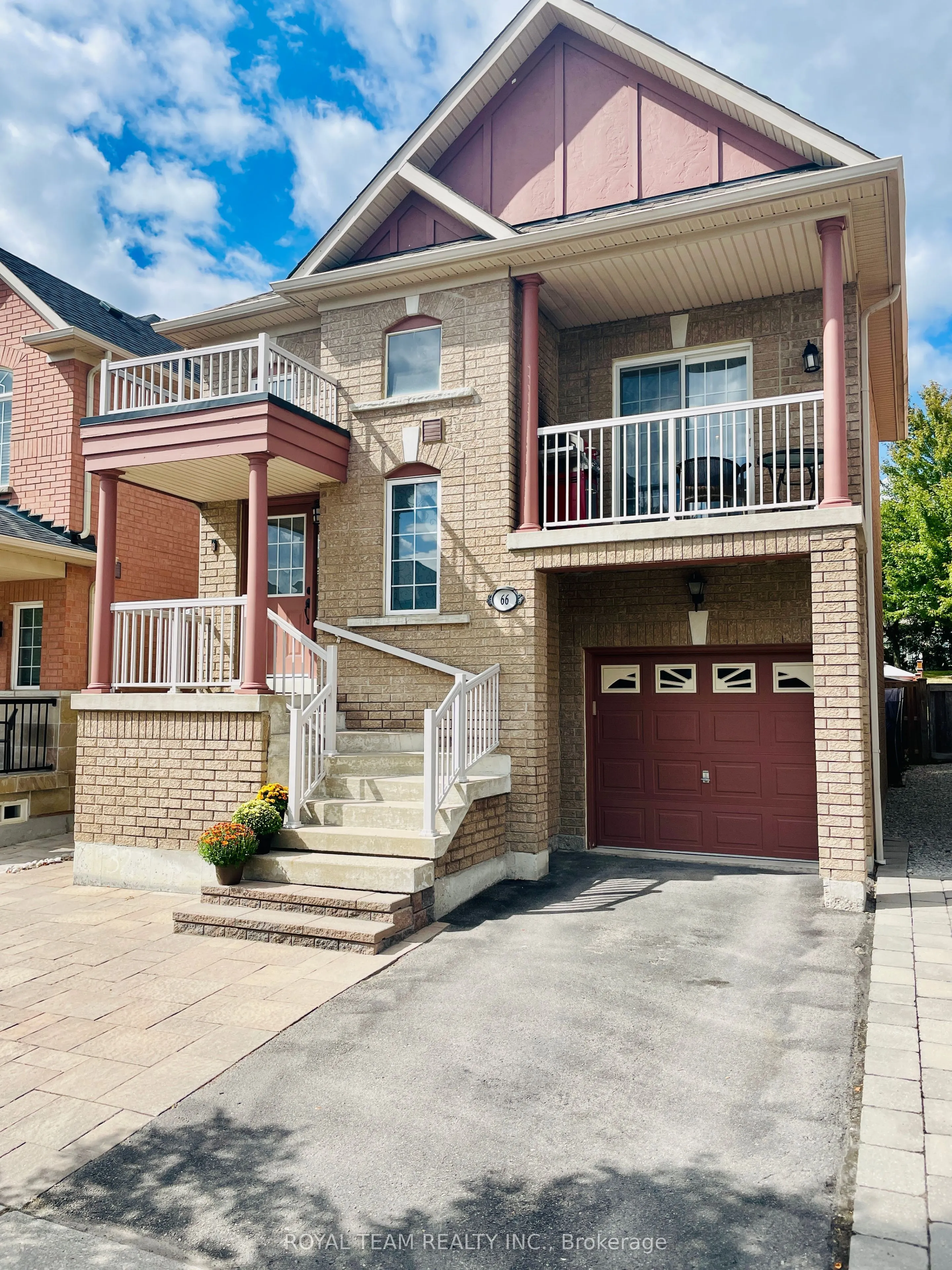 66 Canyon Gate Crescent