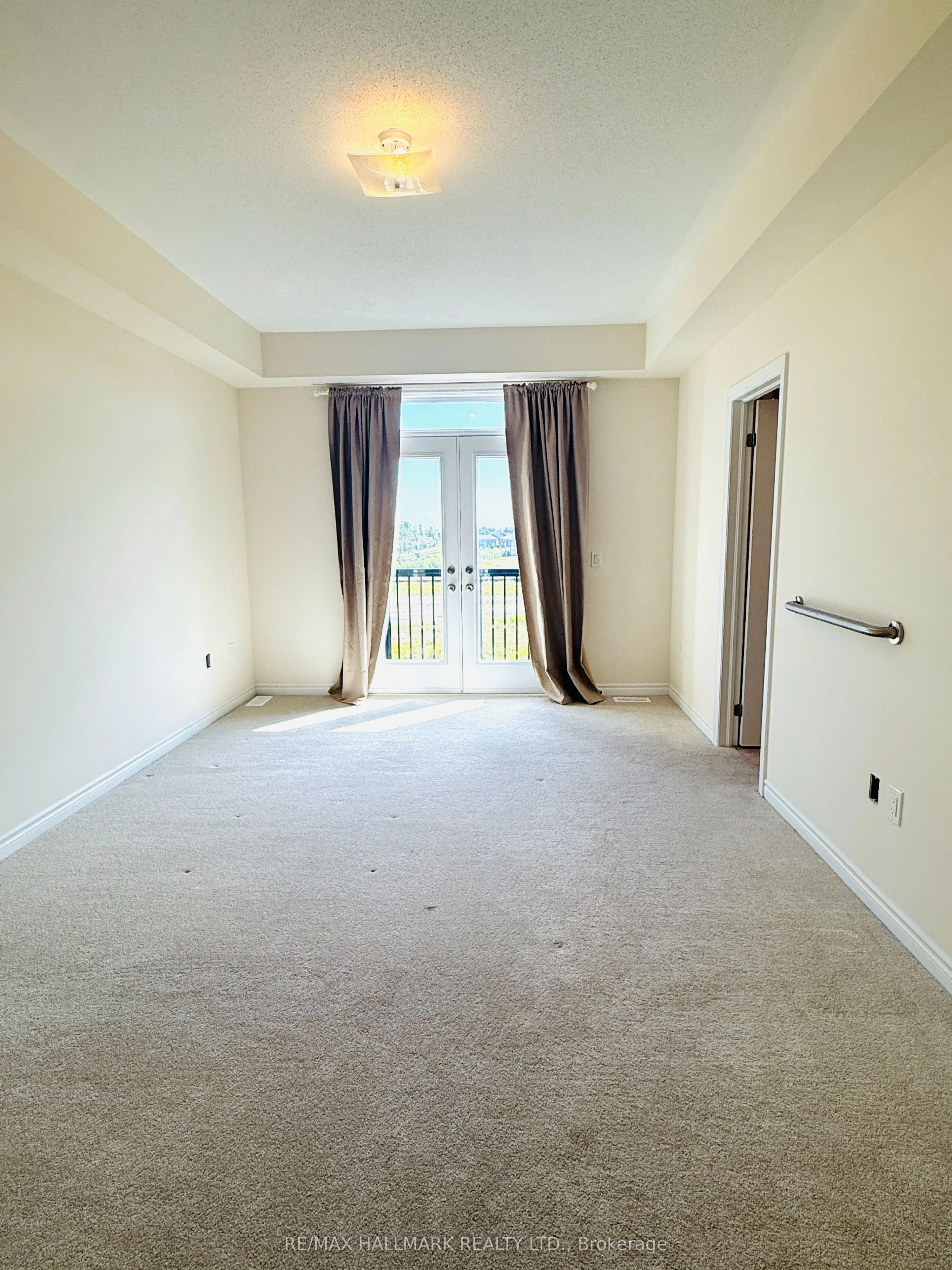 63 Puisaya Drive S