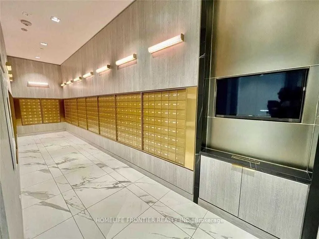 950 Portage Parkway, #603