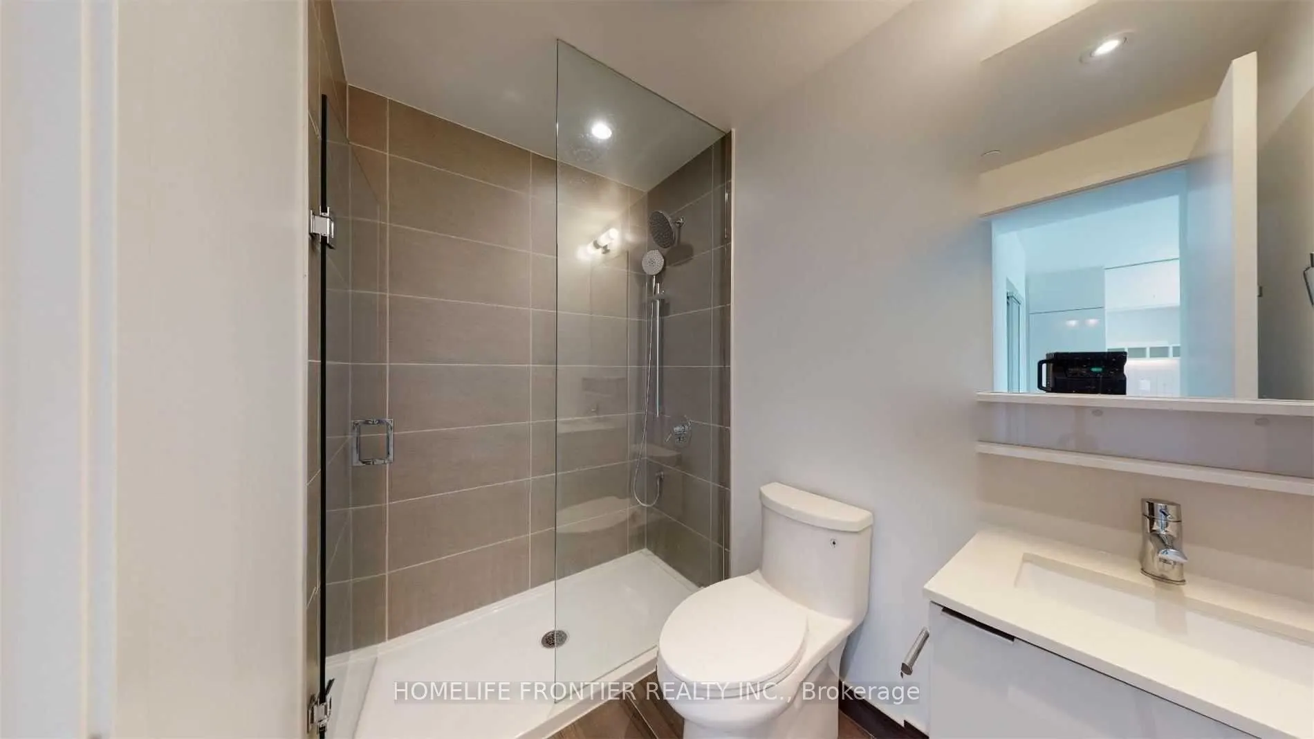 950 Portage Parkway, #603