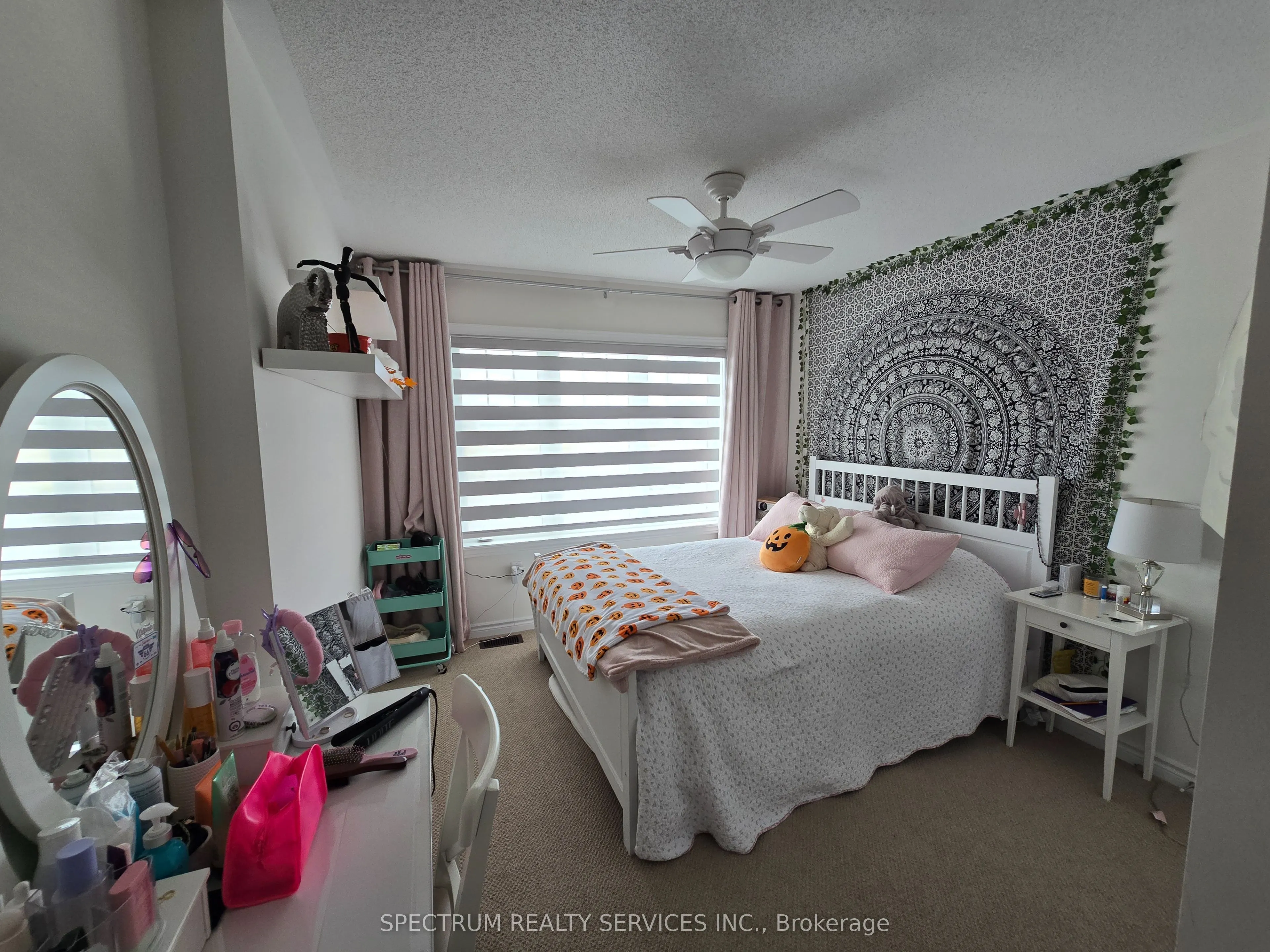 2233 Grainger Loop