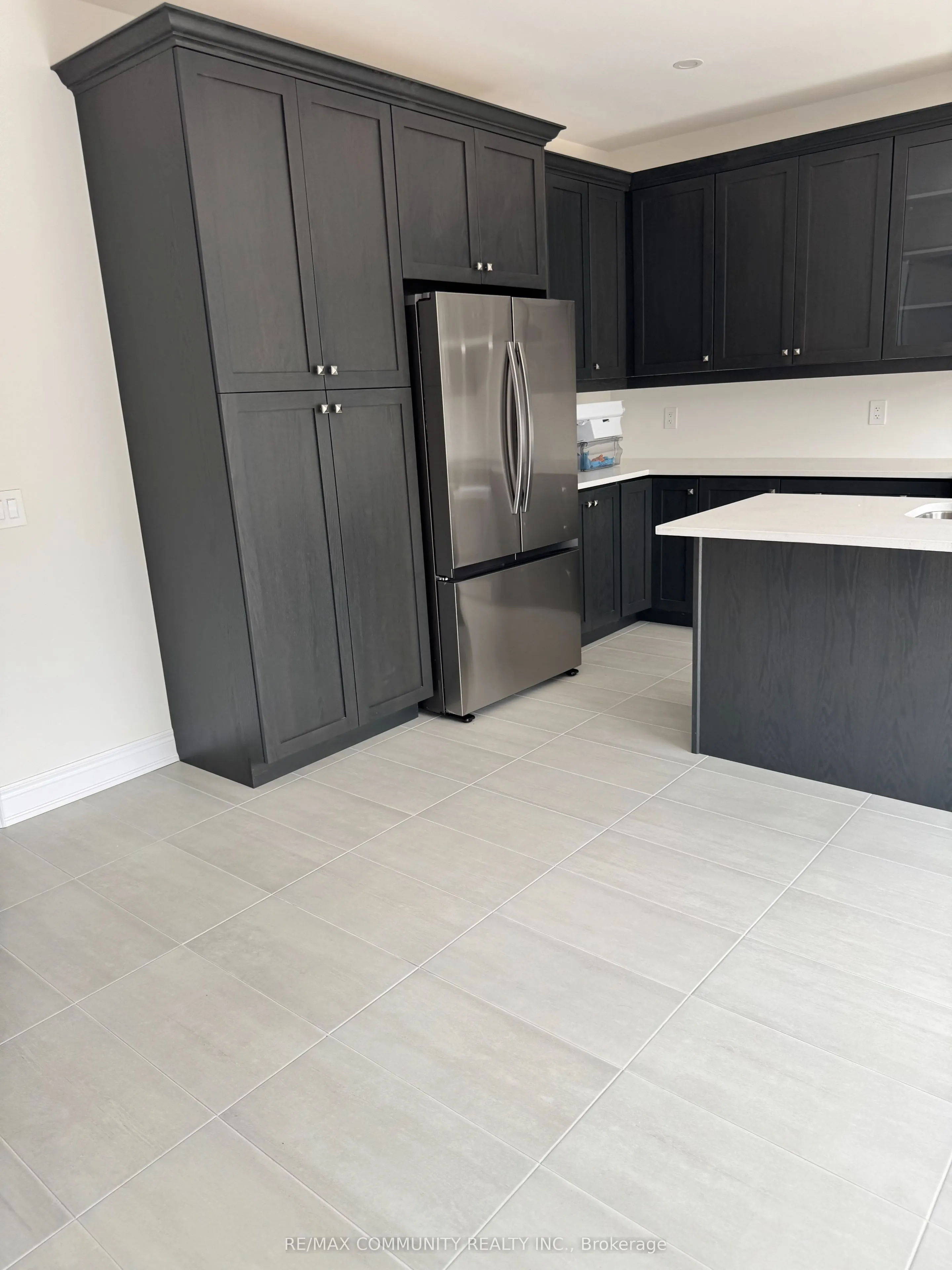 132 Kenneth Rogers Crescent, #Main