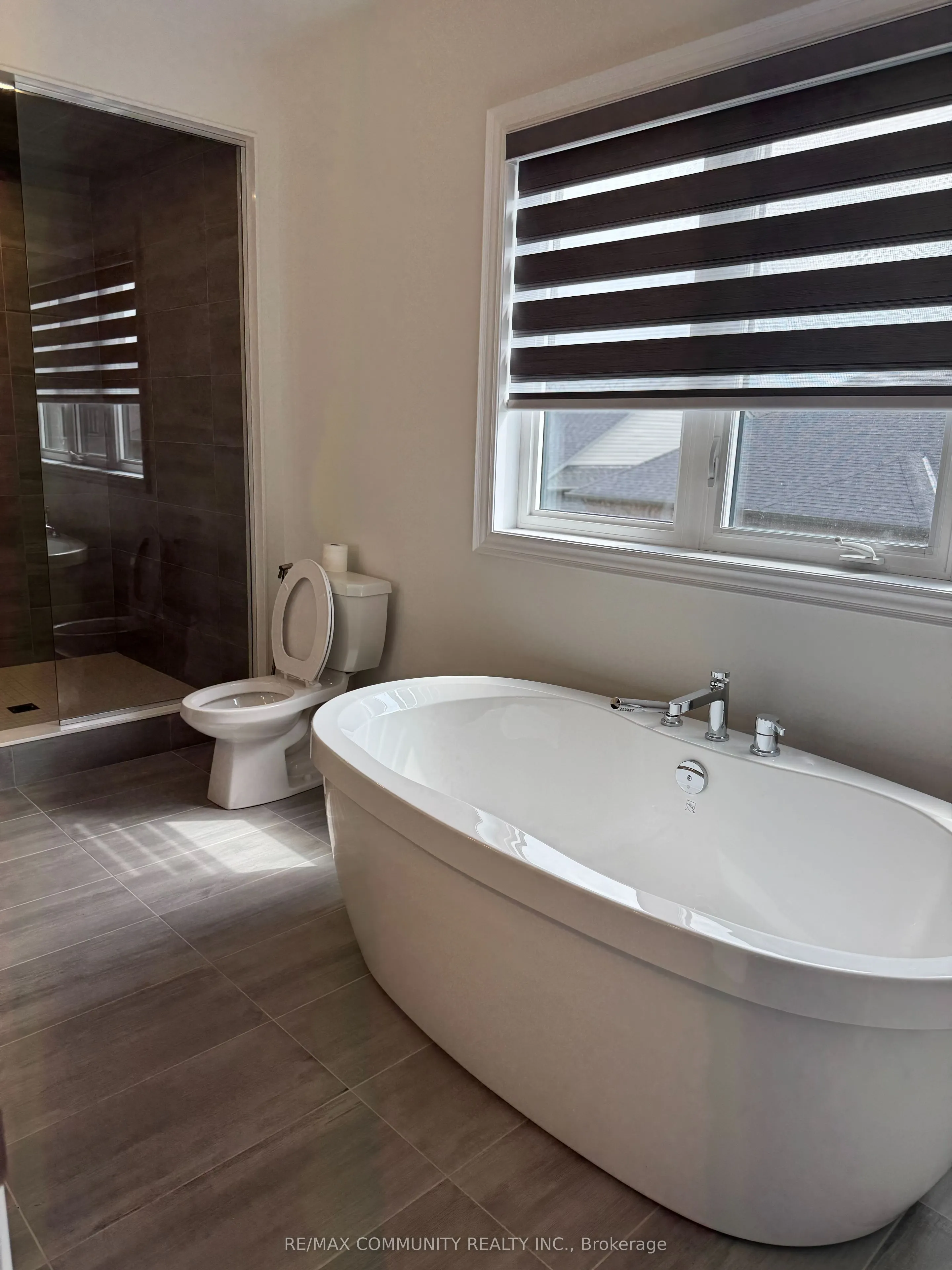 132 Kenneth Rogers Crescent, #Main