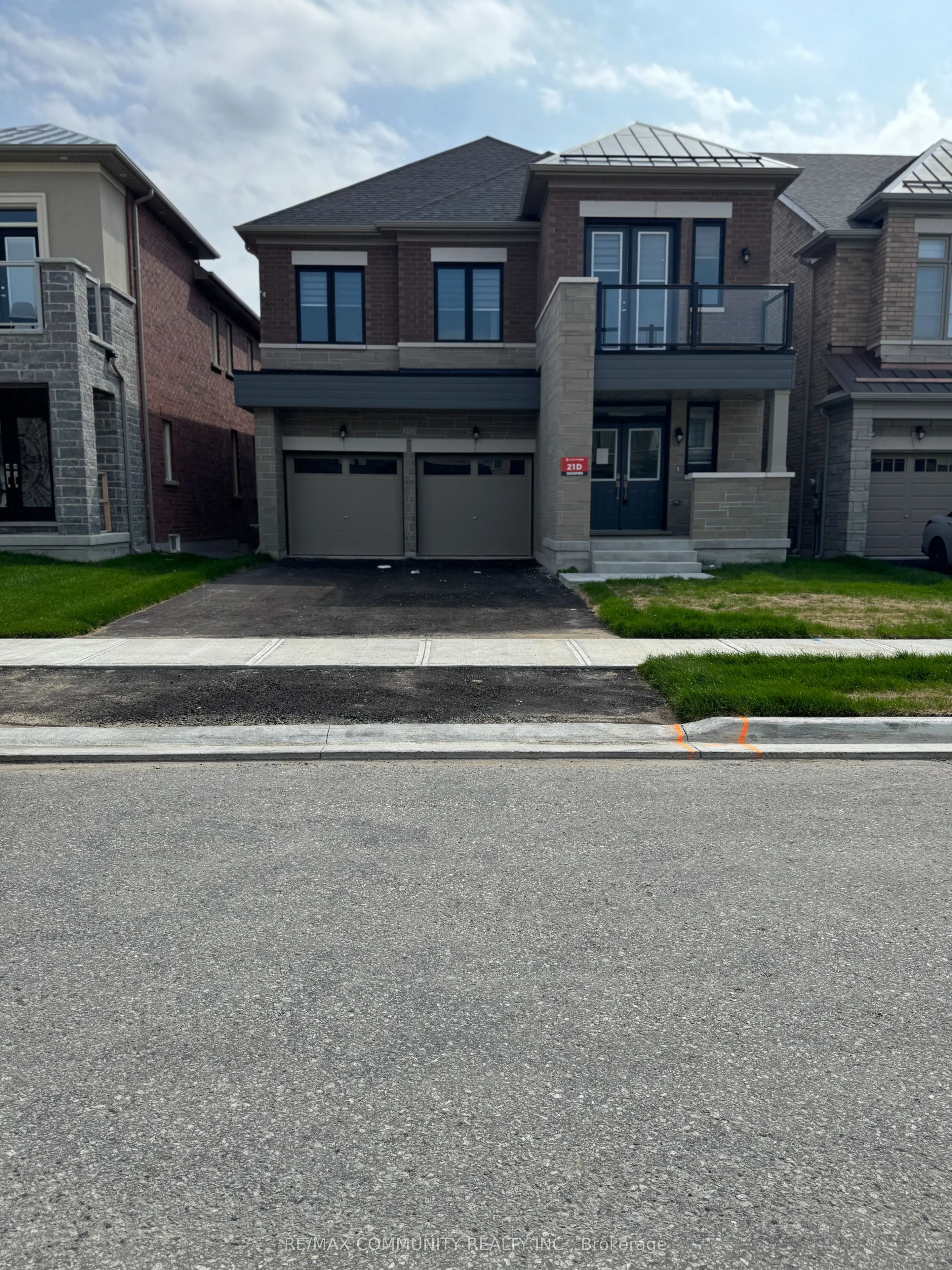 132 Kenneth Rogers Crescent, #Main