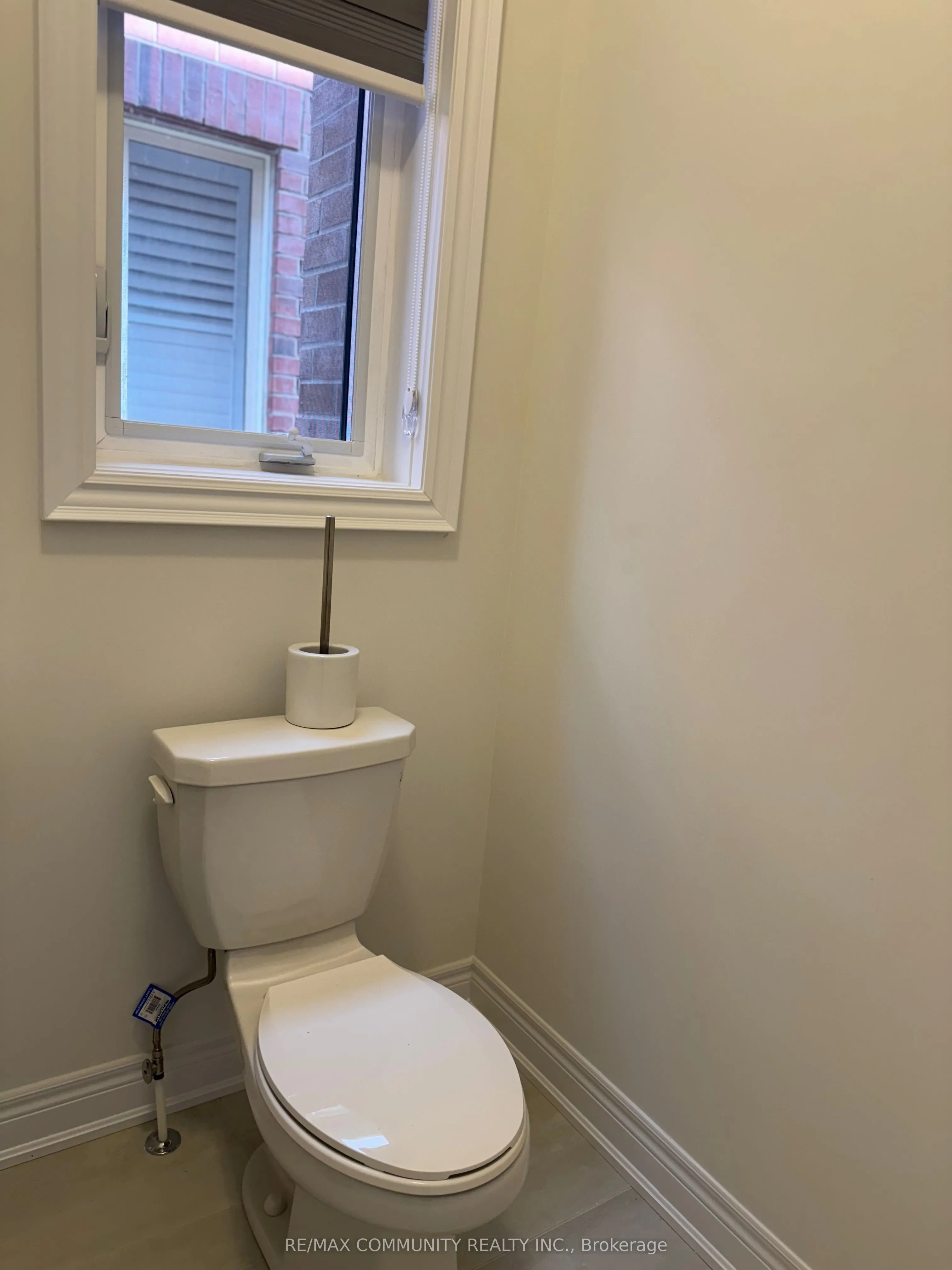 132 Kenneth Rogers Crescent, #Main