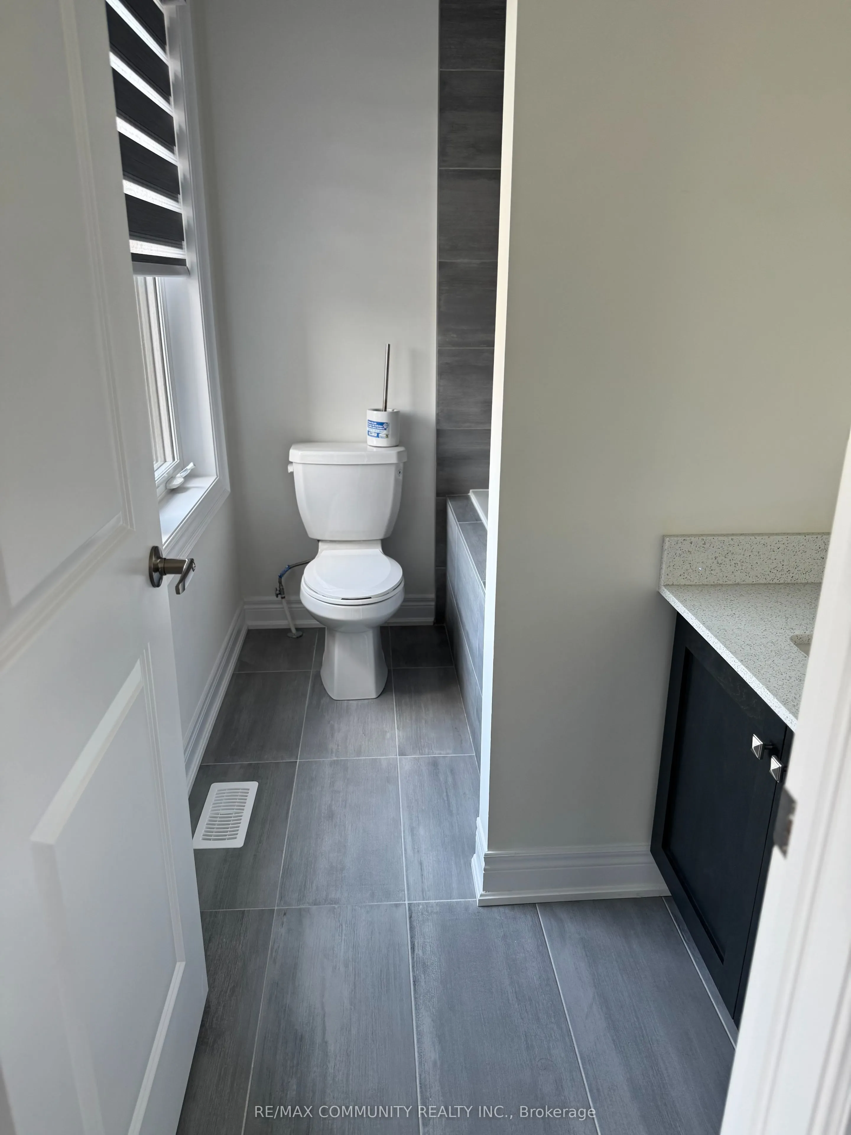 132 Kenneth Rogers Crescent, #Main