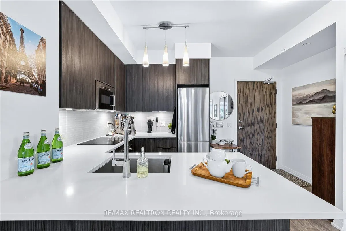 99 Eagle Rock Way, #204