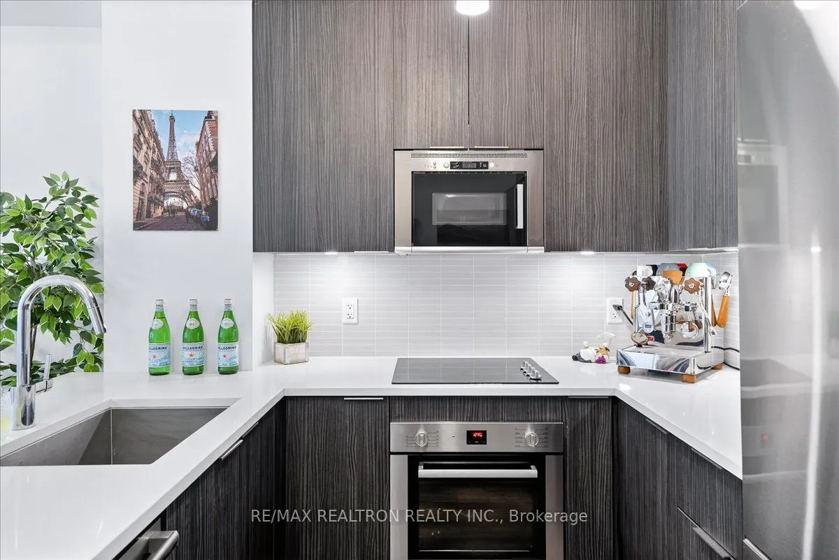 99 Eagle Rock Way, #204