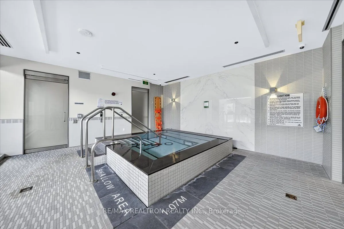 99 Eagle Rock Way, #204