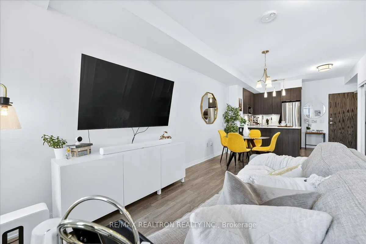 99 Eagle Rock Way, #204
