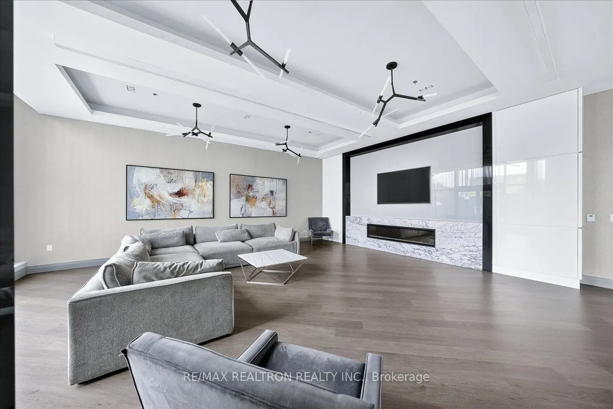 99 Eagle Rock Way, #204