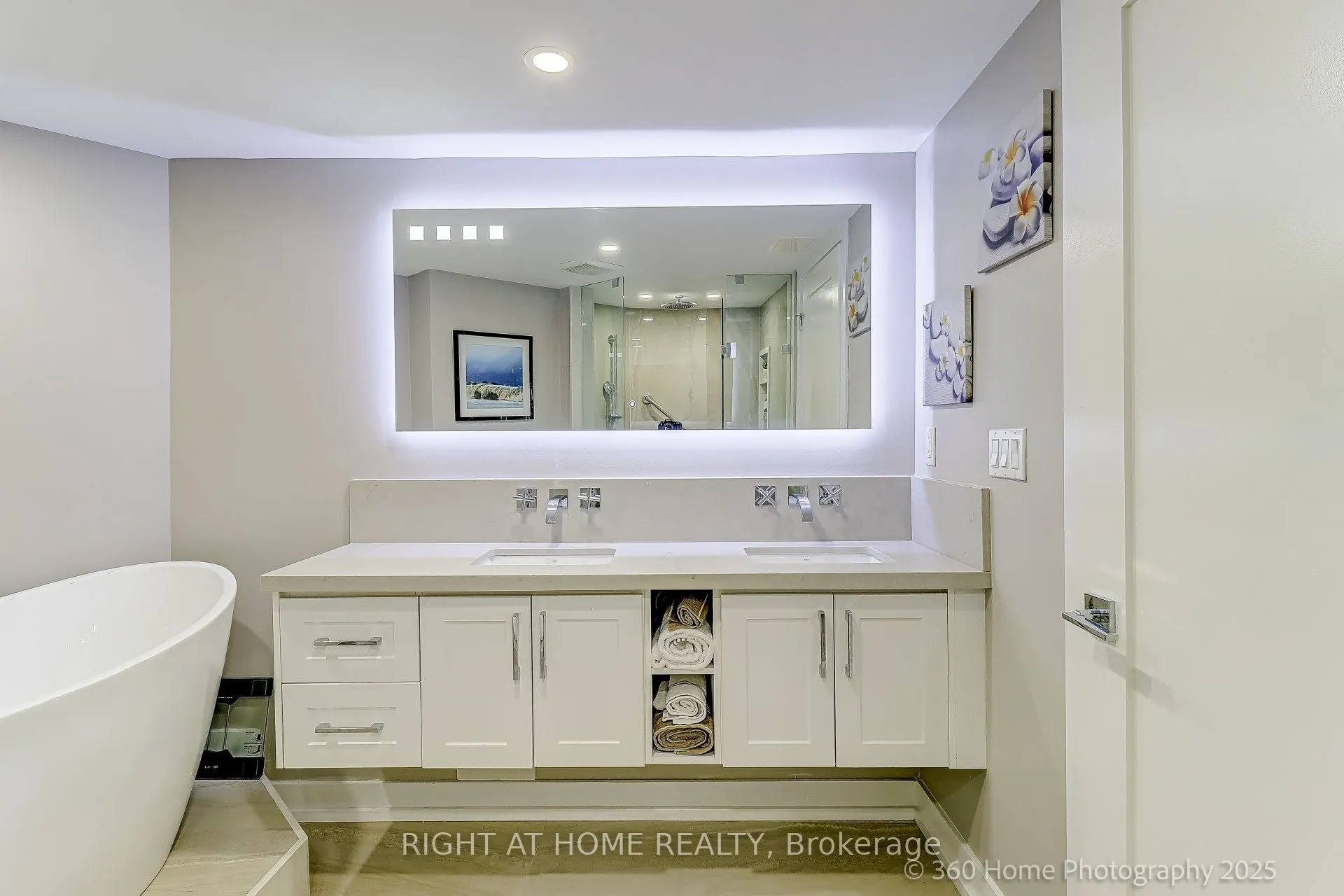 1 Clark Avenue W, #912