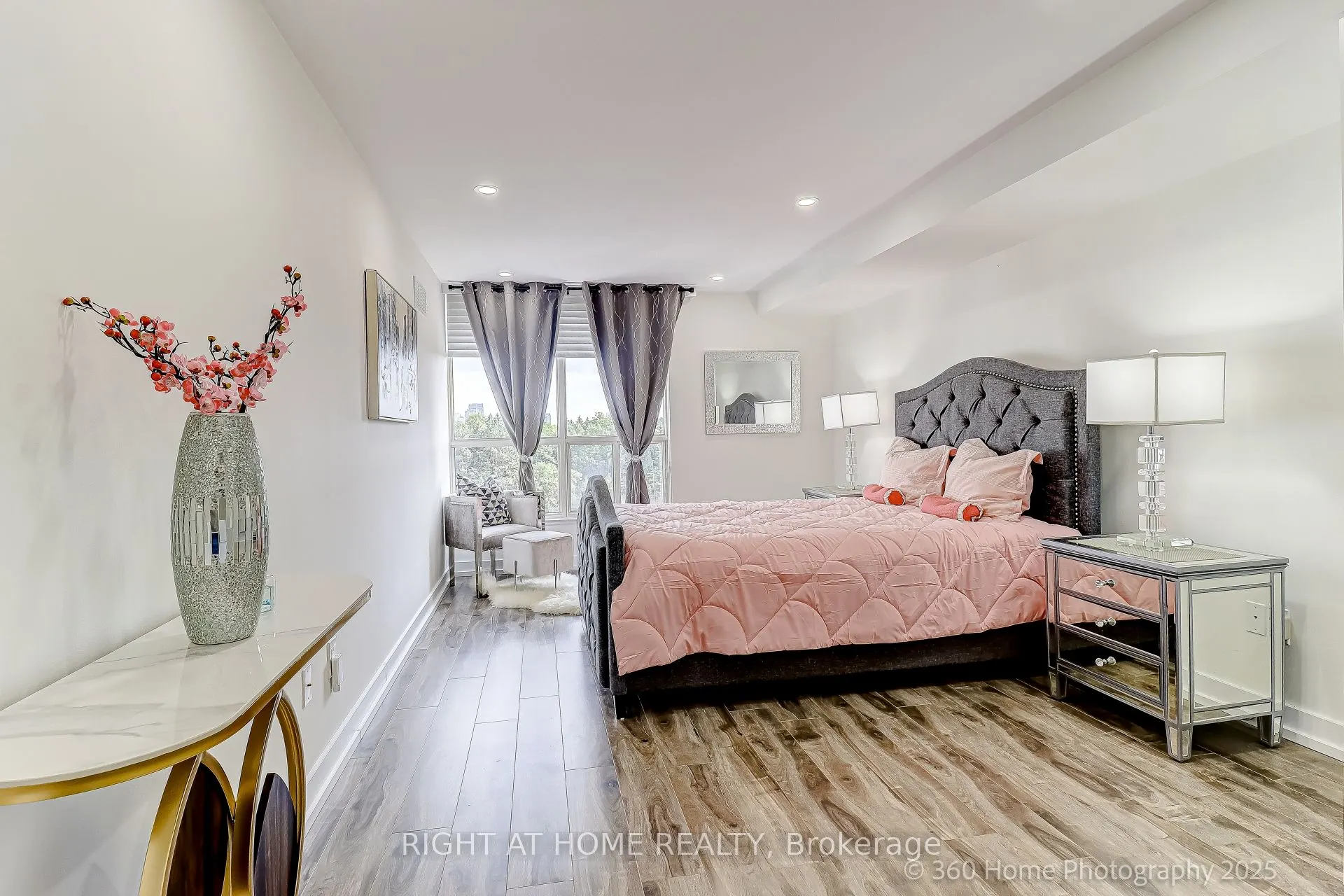 1 Clark Avenue W, #912