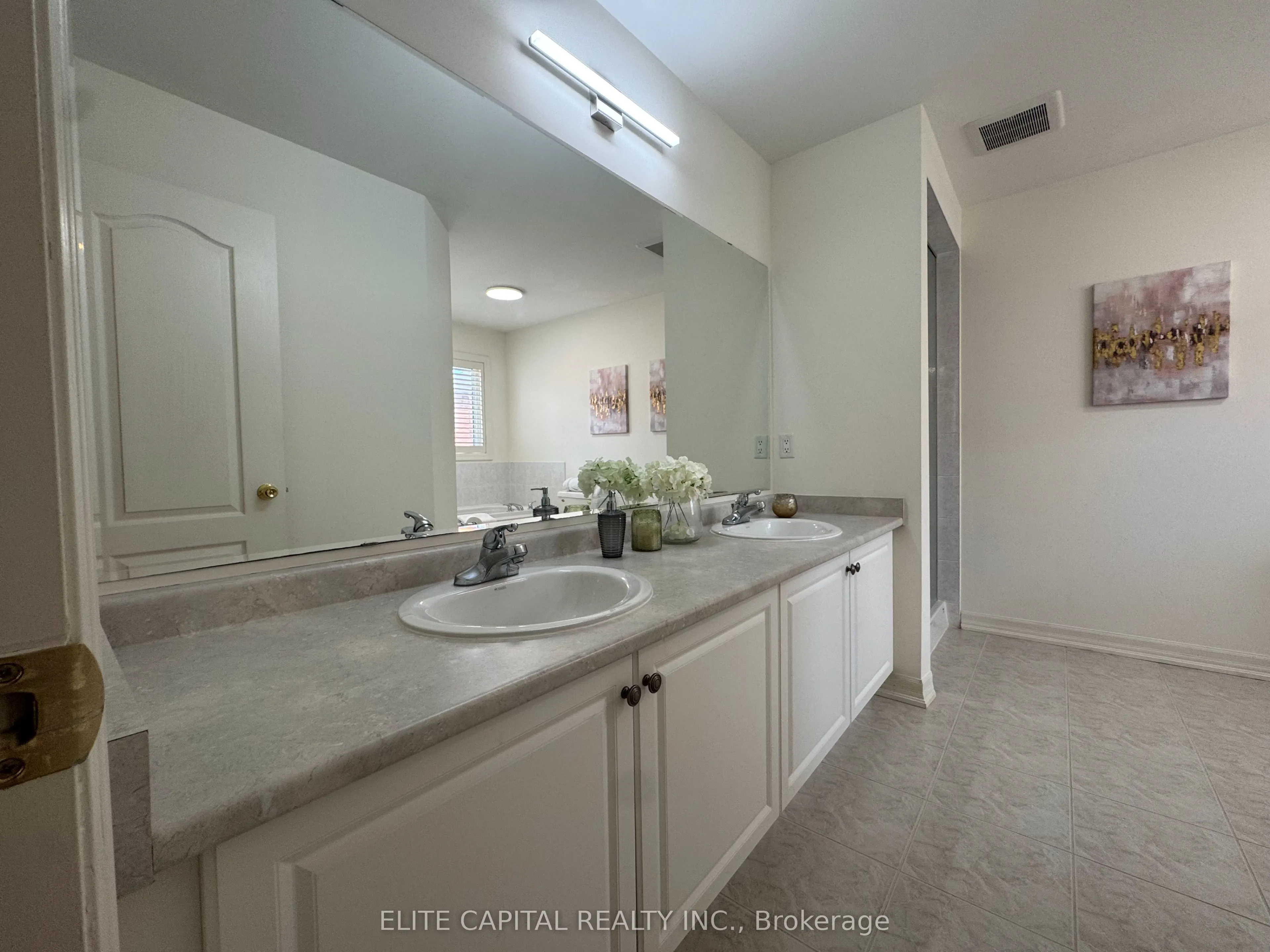 10 Ken Wagg Crescent