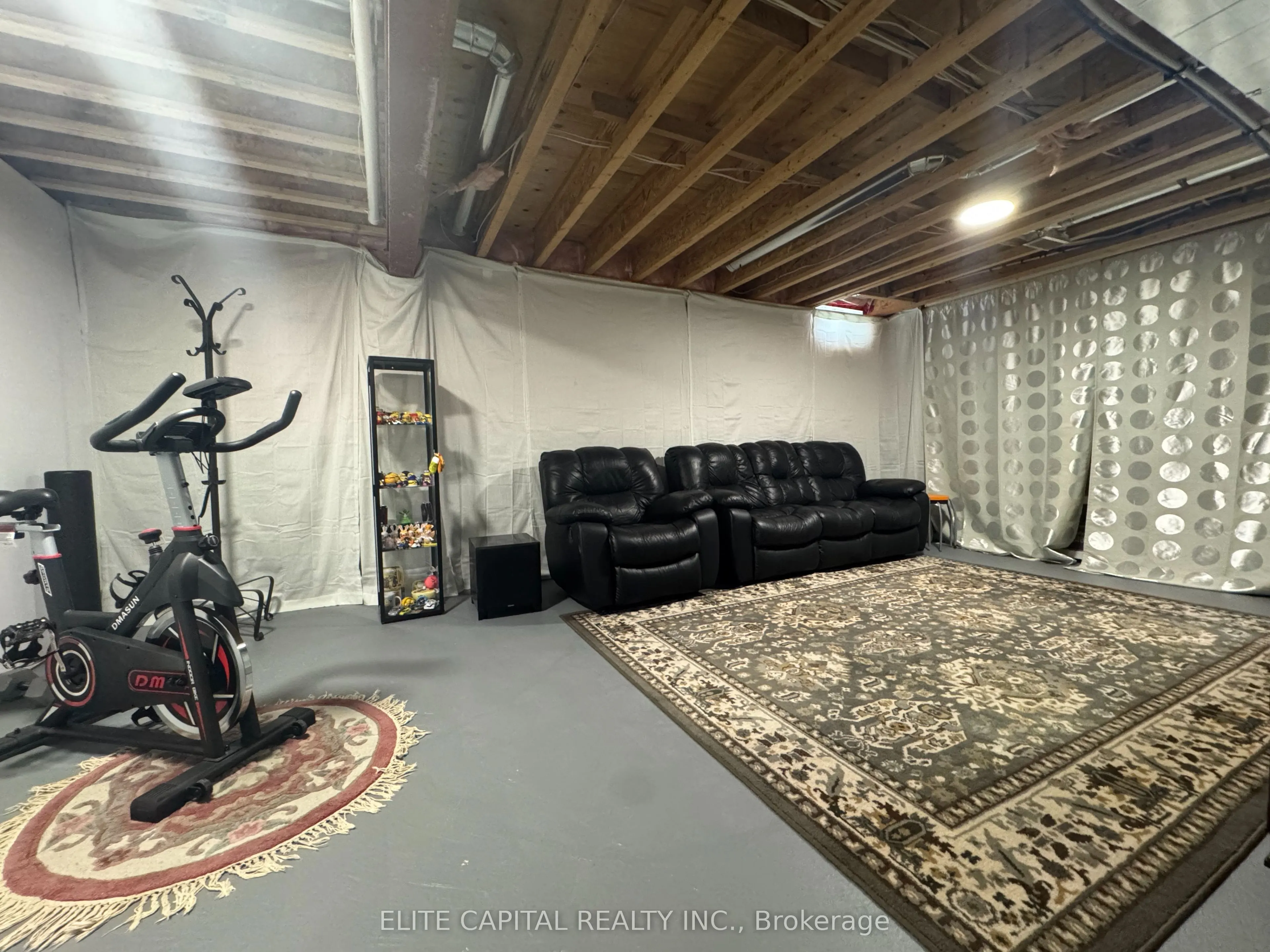 10 Ken Wagg Crescent