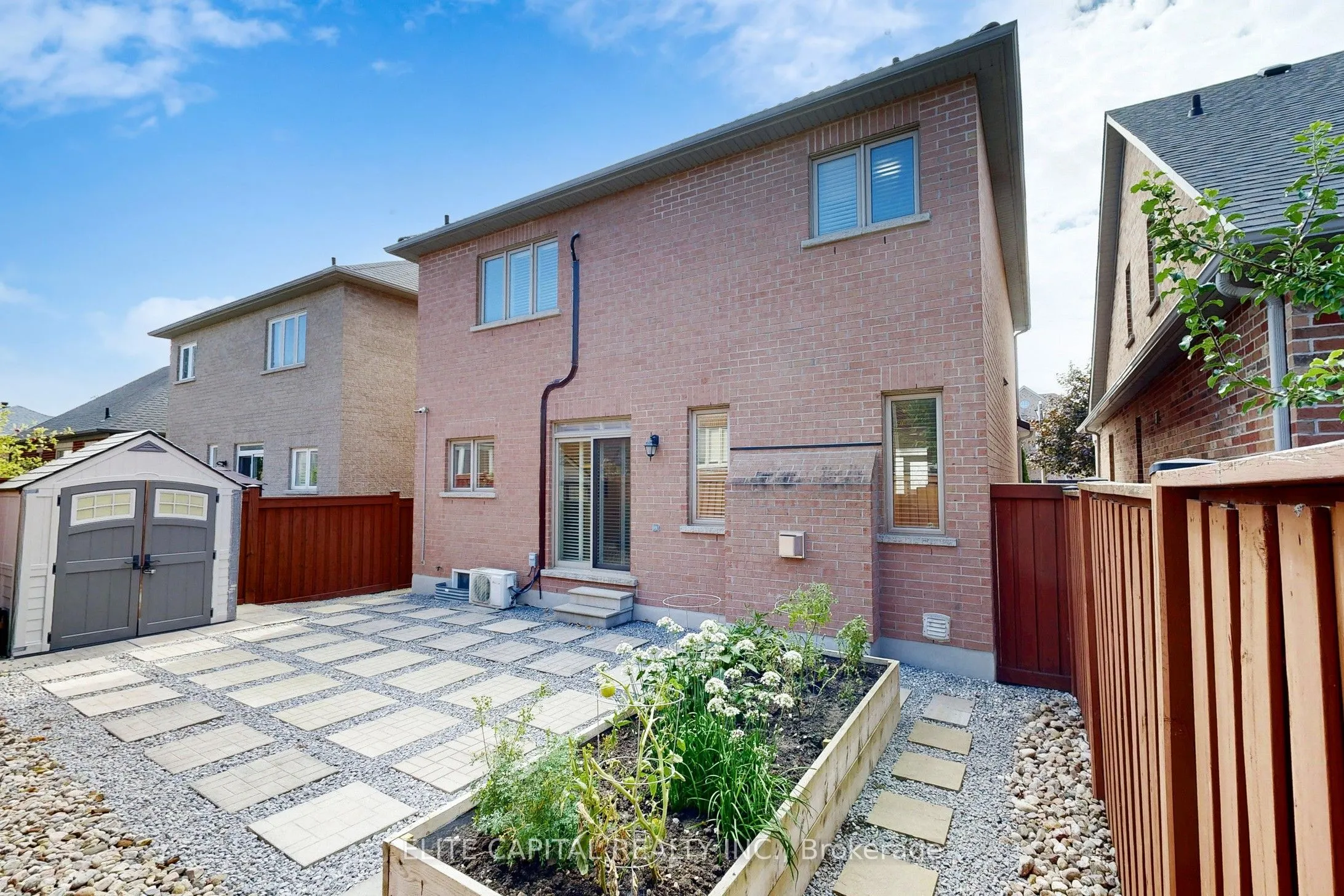 10 Ken Wagg Crescent