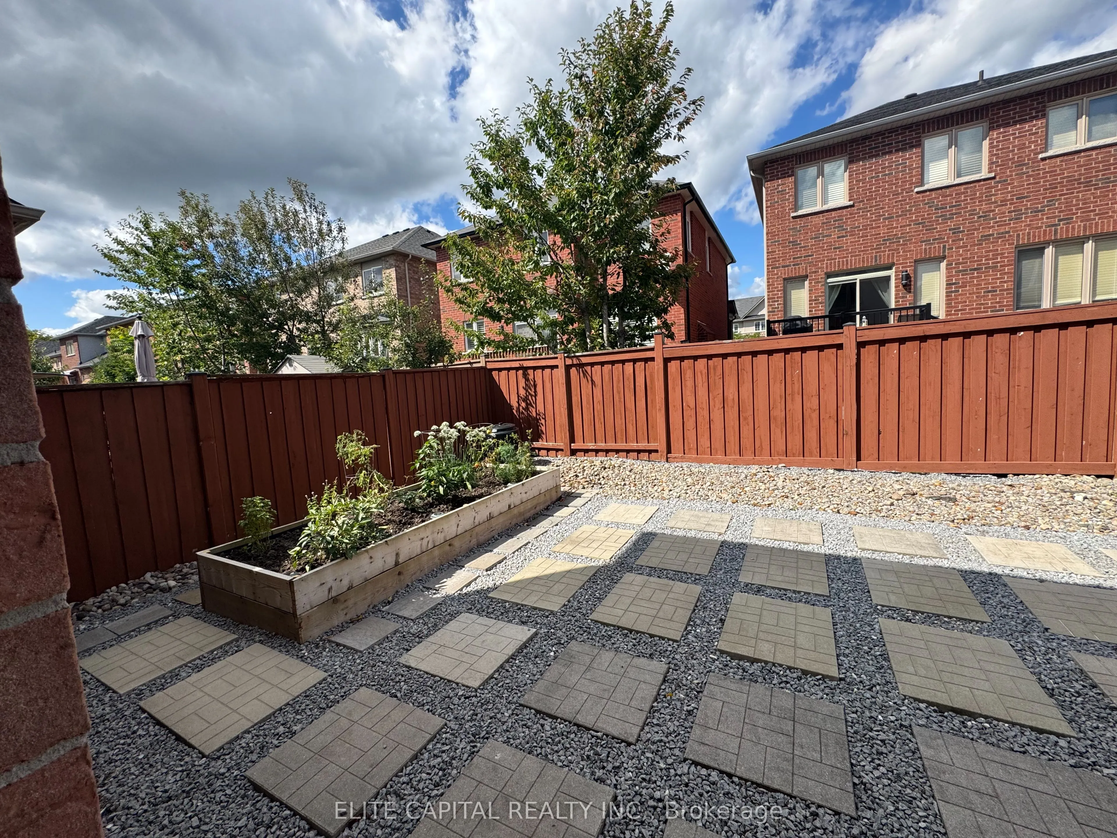 10 Ken Wagg Crescent