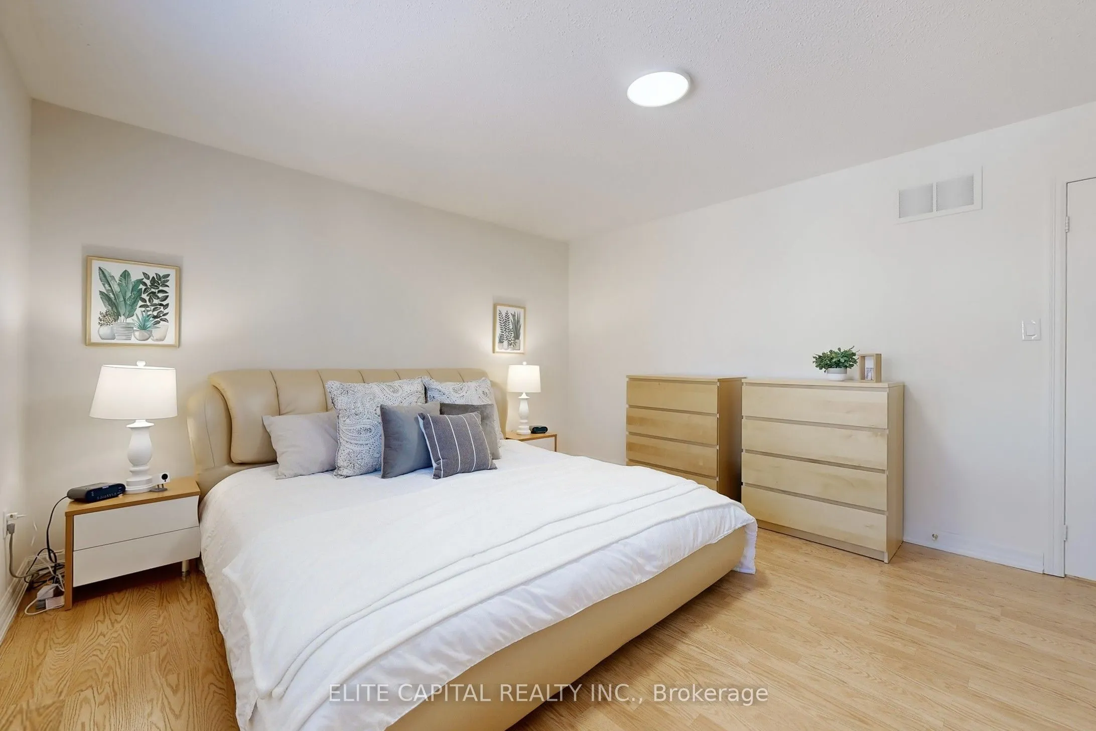 10 Ken Wagg Crescent