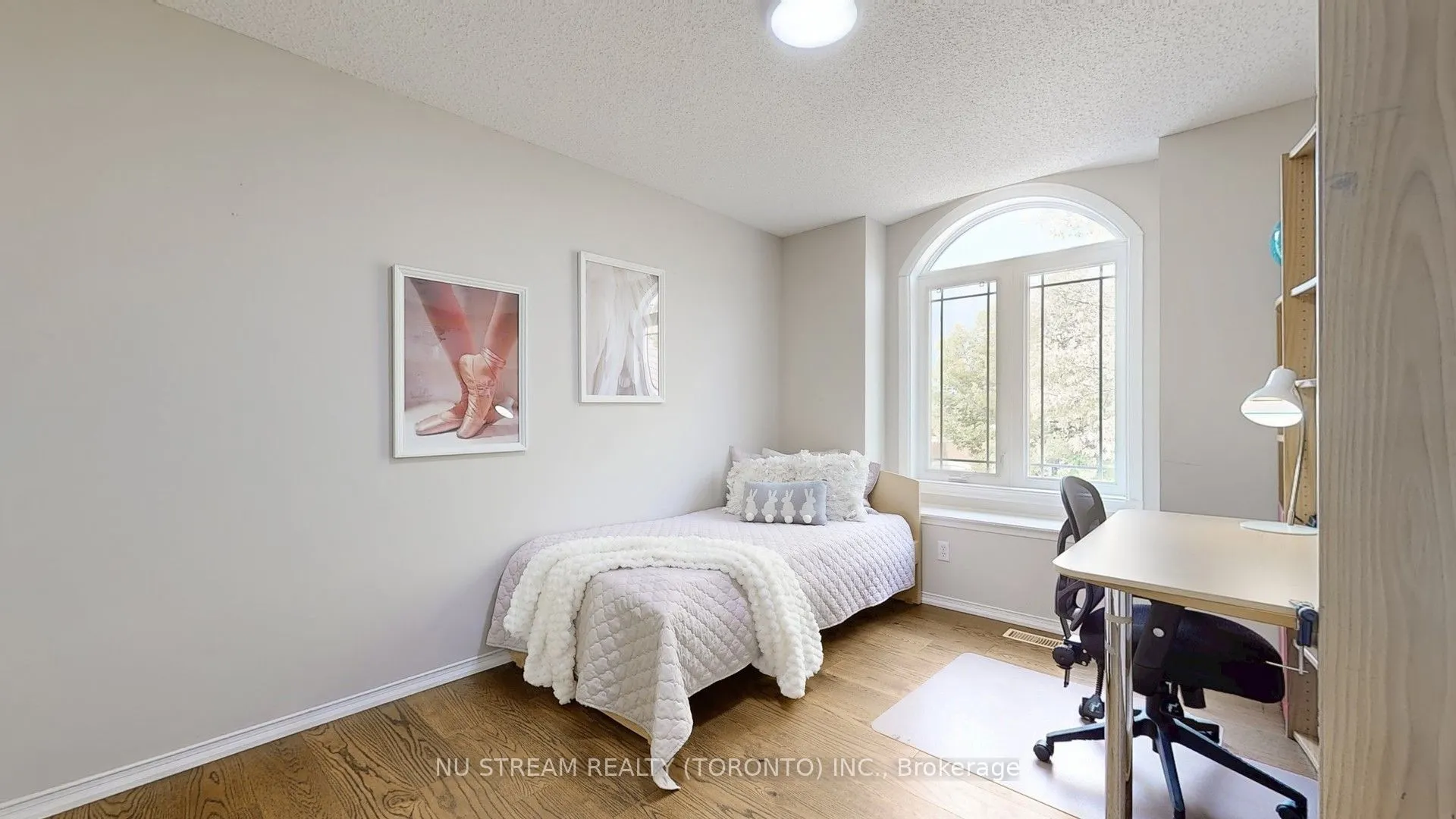 40 Primrose Path Crescent