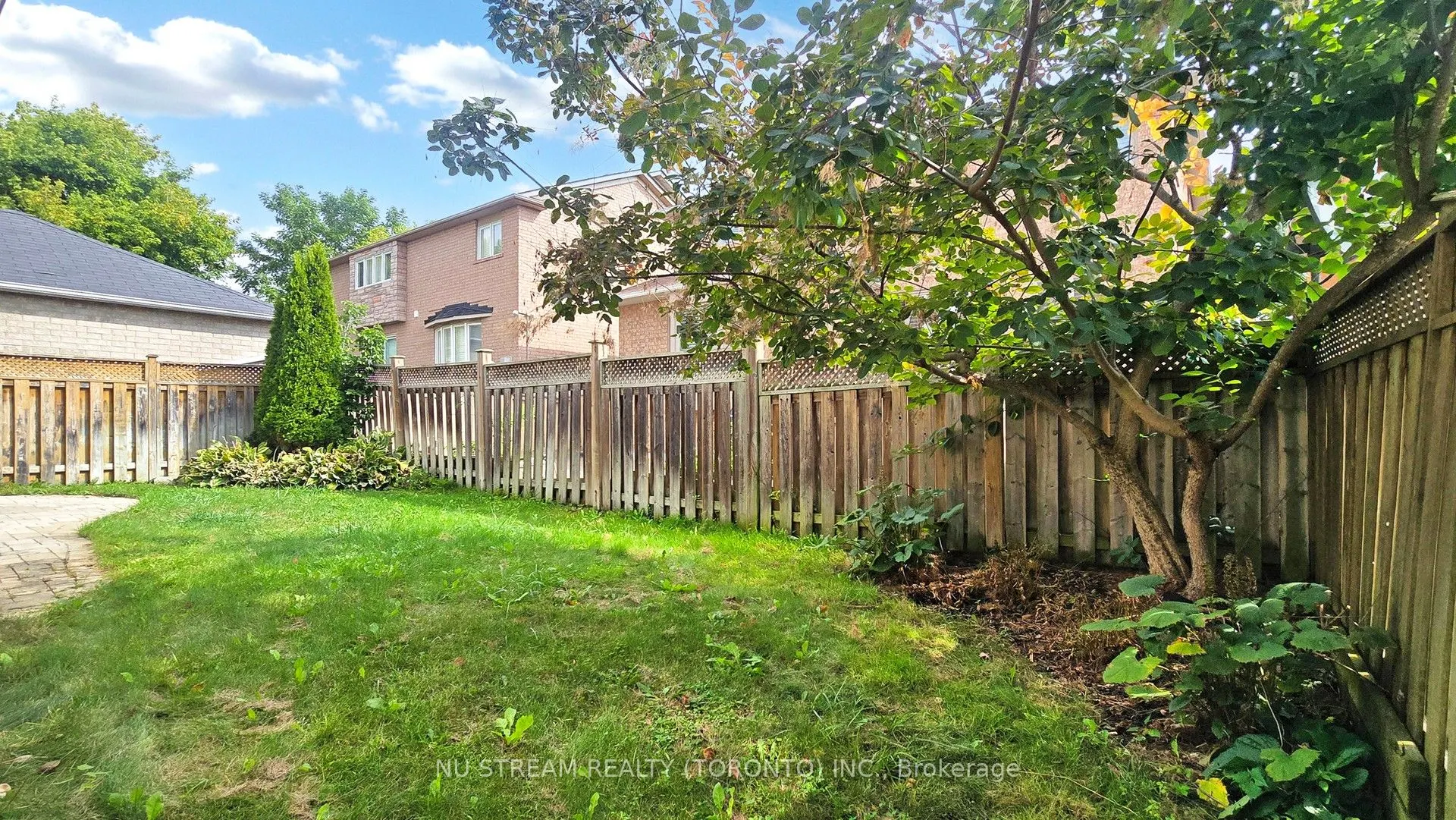 40 Primrose Path Crescent