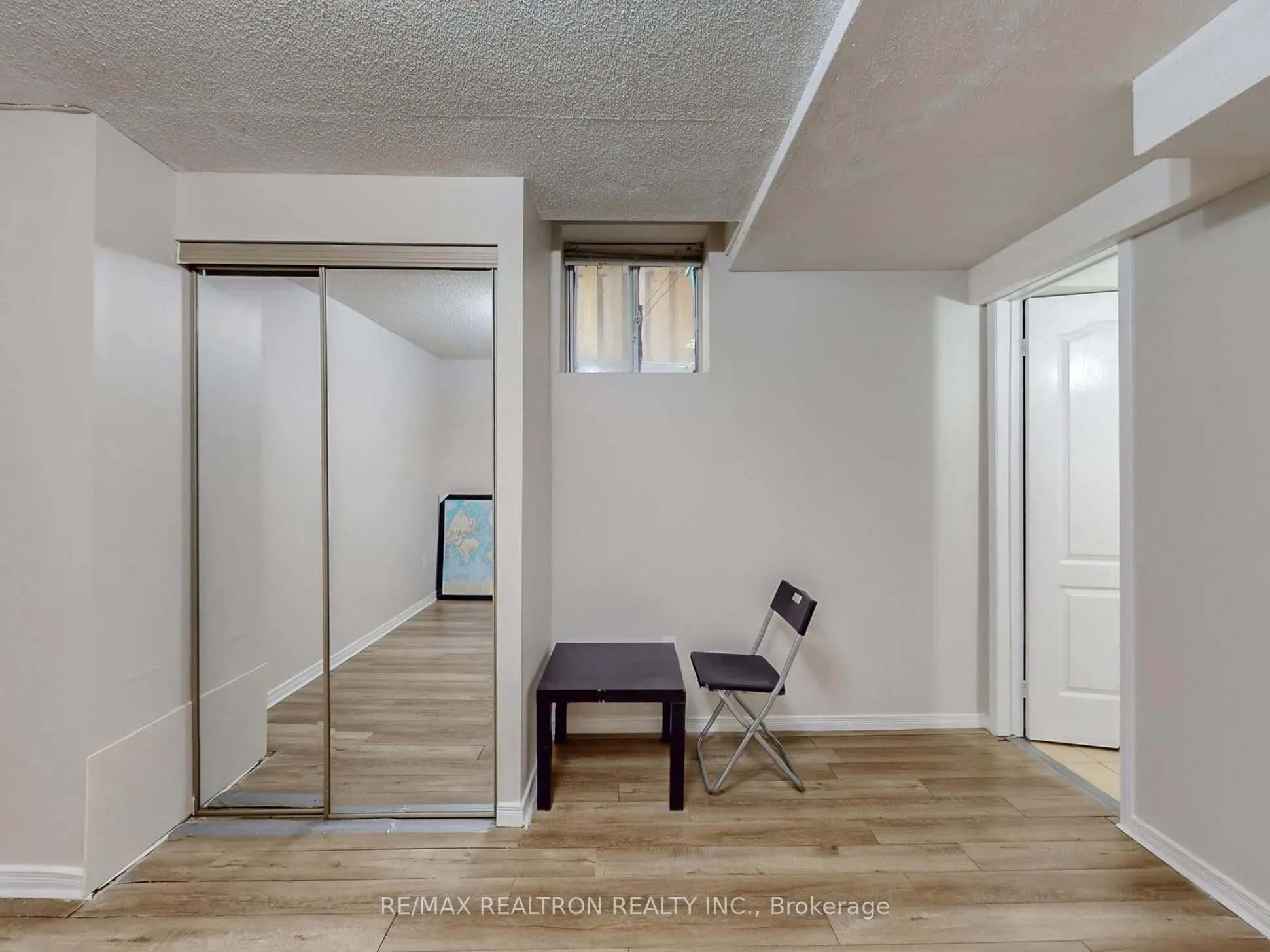 6 Rouge Fairway Street