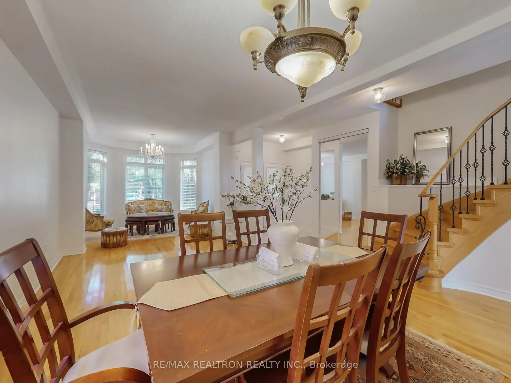 6 Rouge Fairway Street
