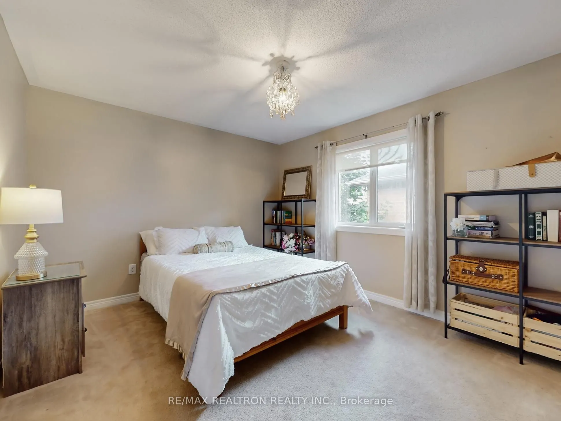 6 Rouge Fairway Street