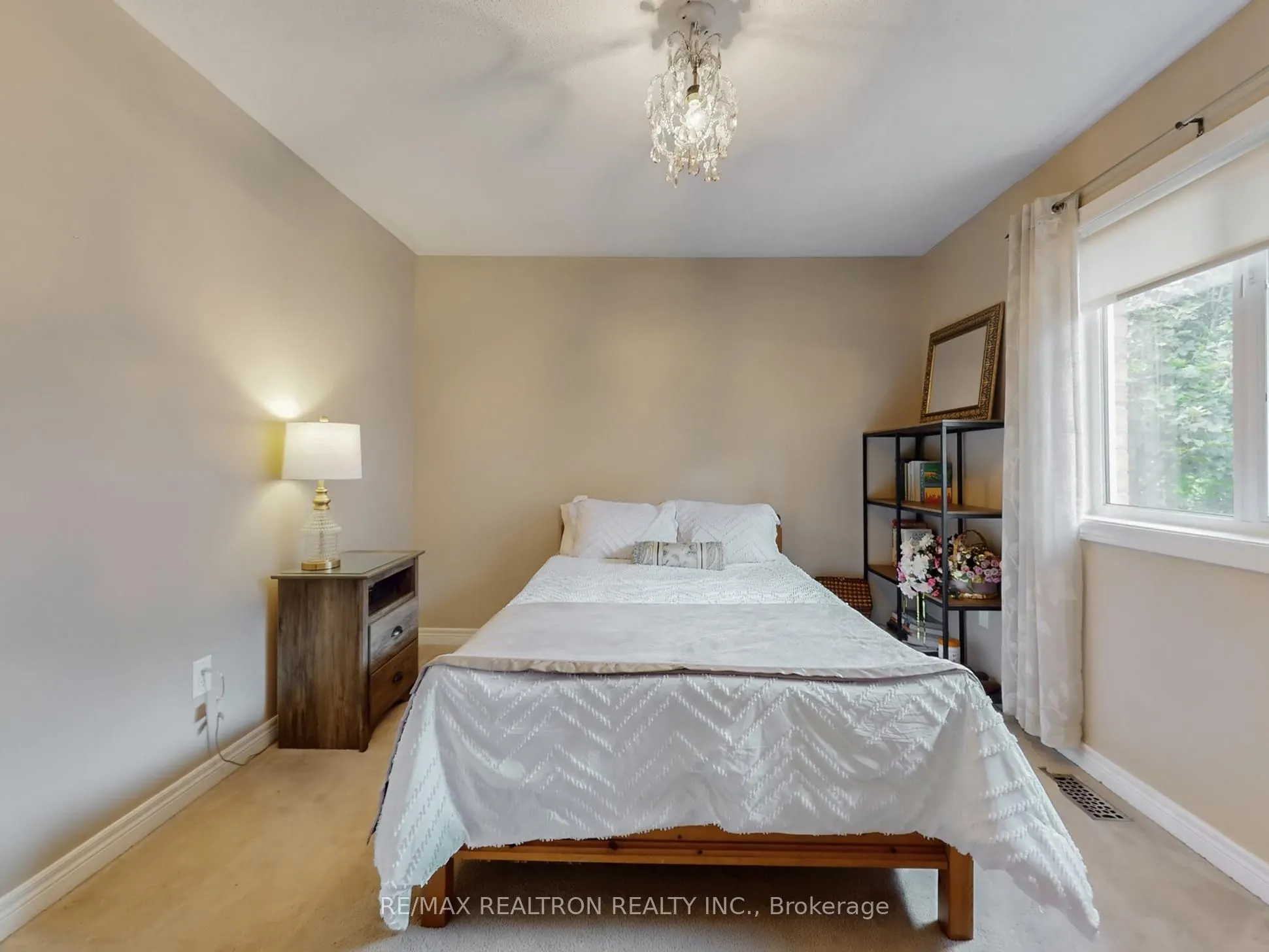 6 Rouge Fairway Street
