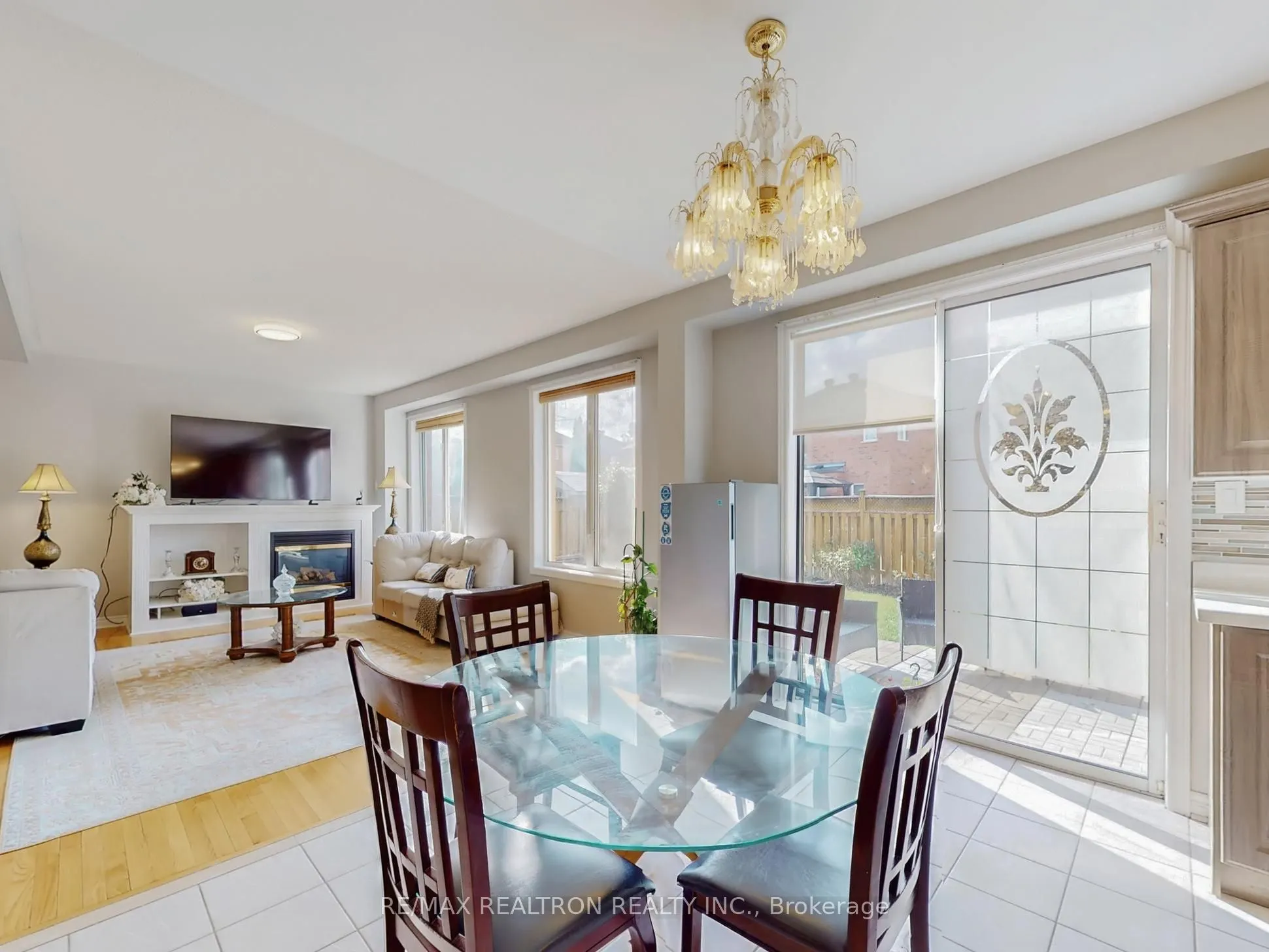6 Rouge Fairway Street