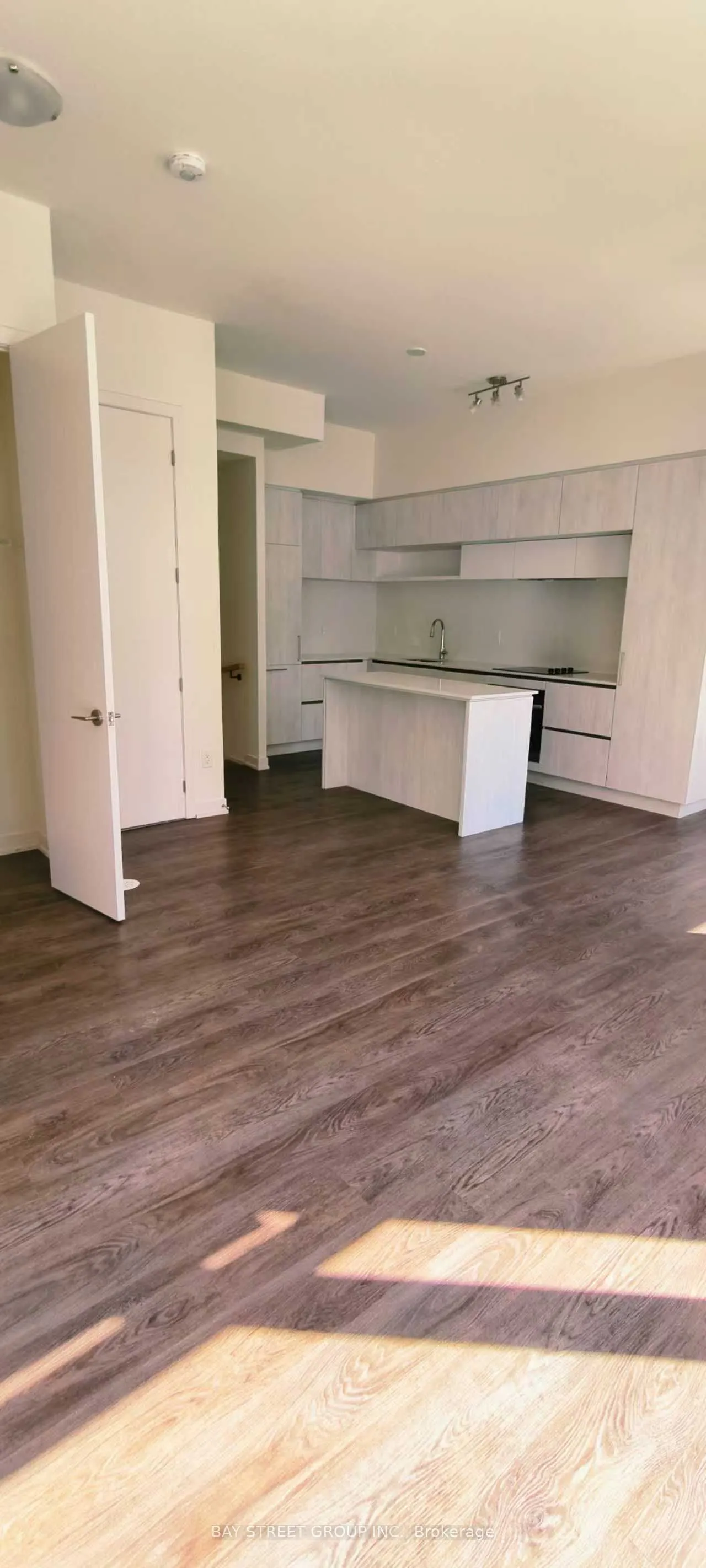 12 David Eyer Road, #1114