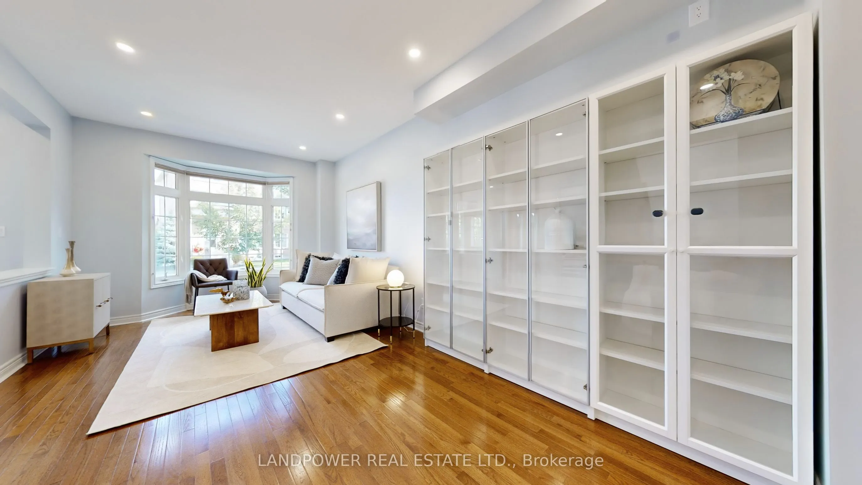 6 Pyneside Street
