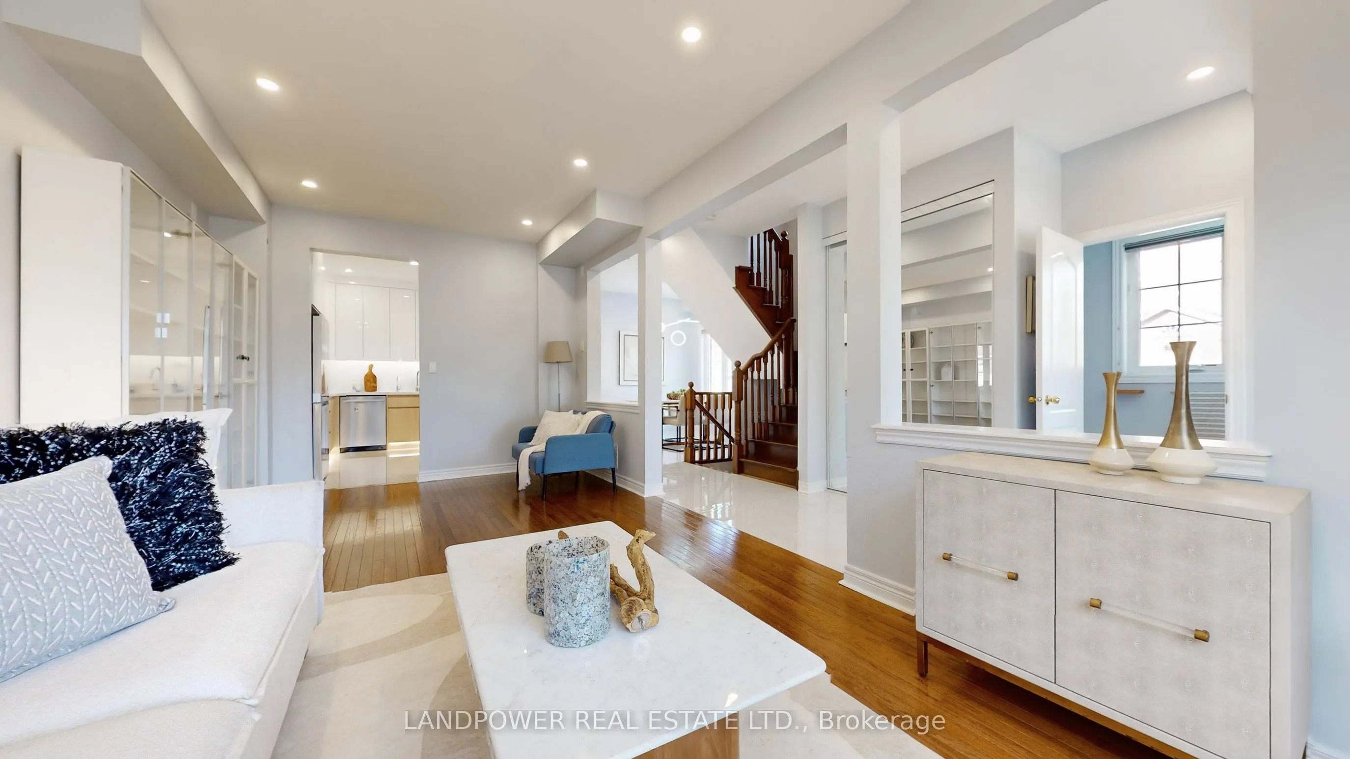 6 Pyneside Street