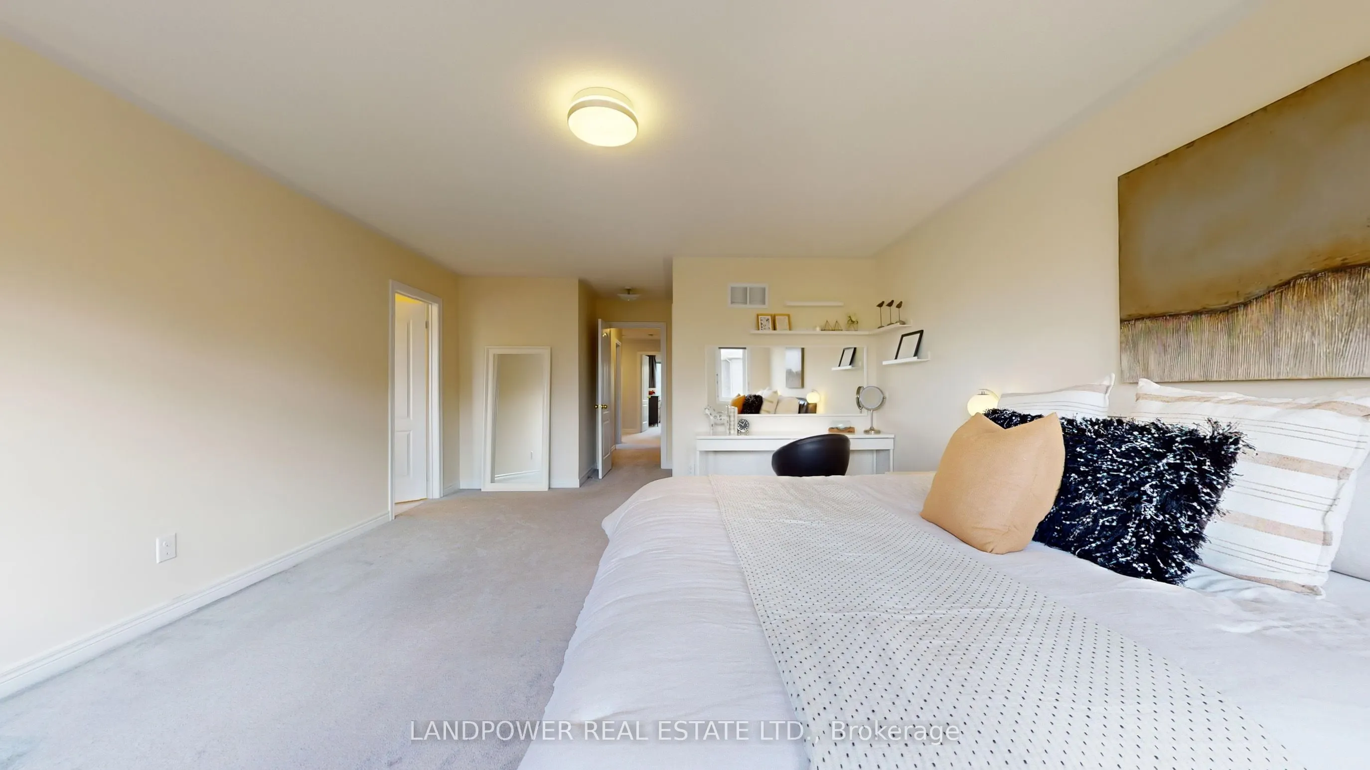 6 Pyneside Street