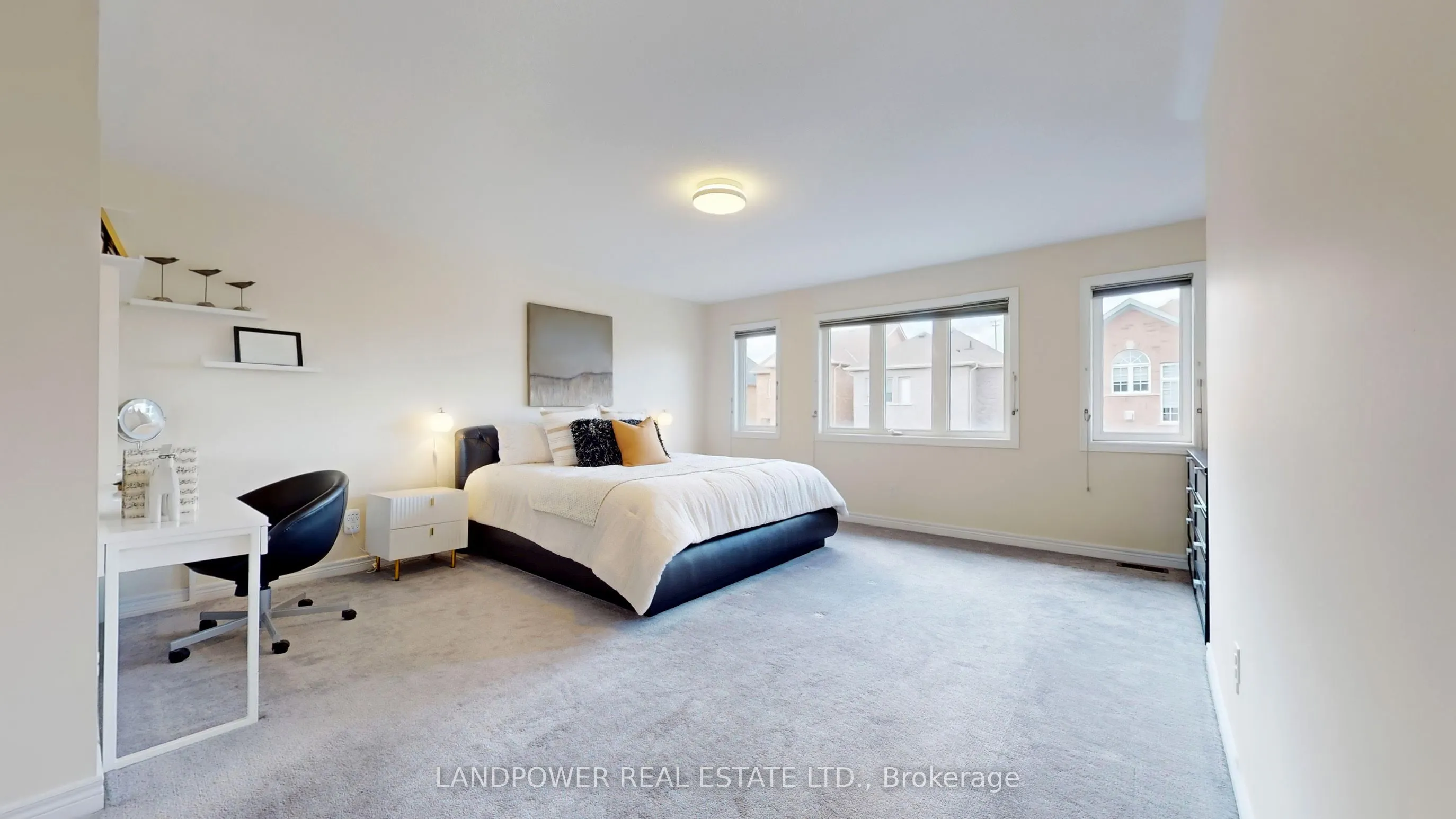 6 Pyneside Street