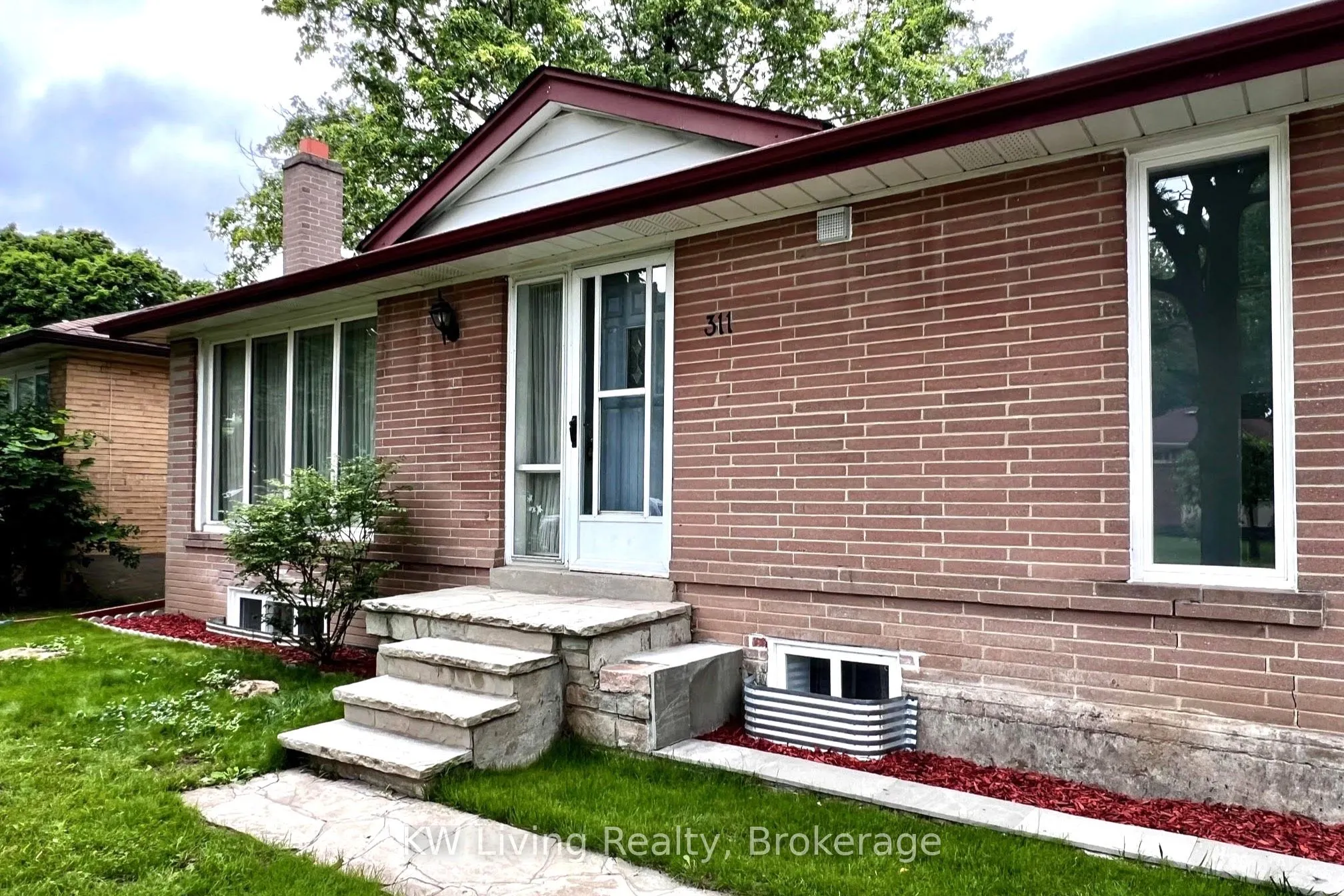 311 Boisdale Avenue, #Main Floor