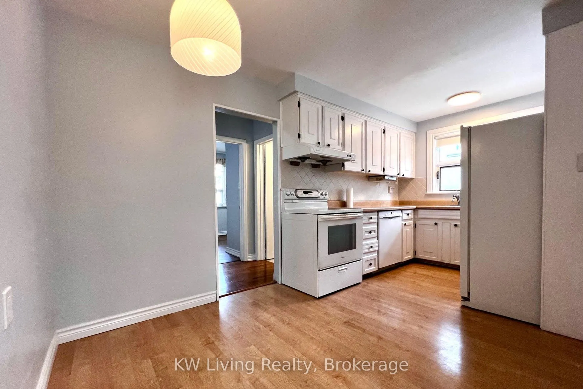 311 Boisdale Avenue, #Main Floor