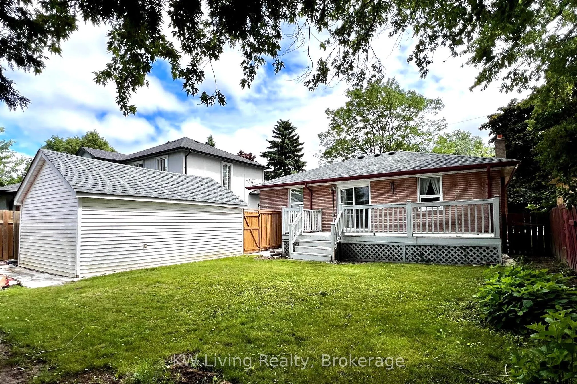 311 Boisdale Avenue, #Main Floor
